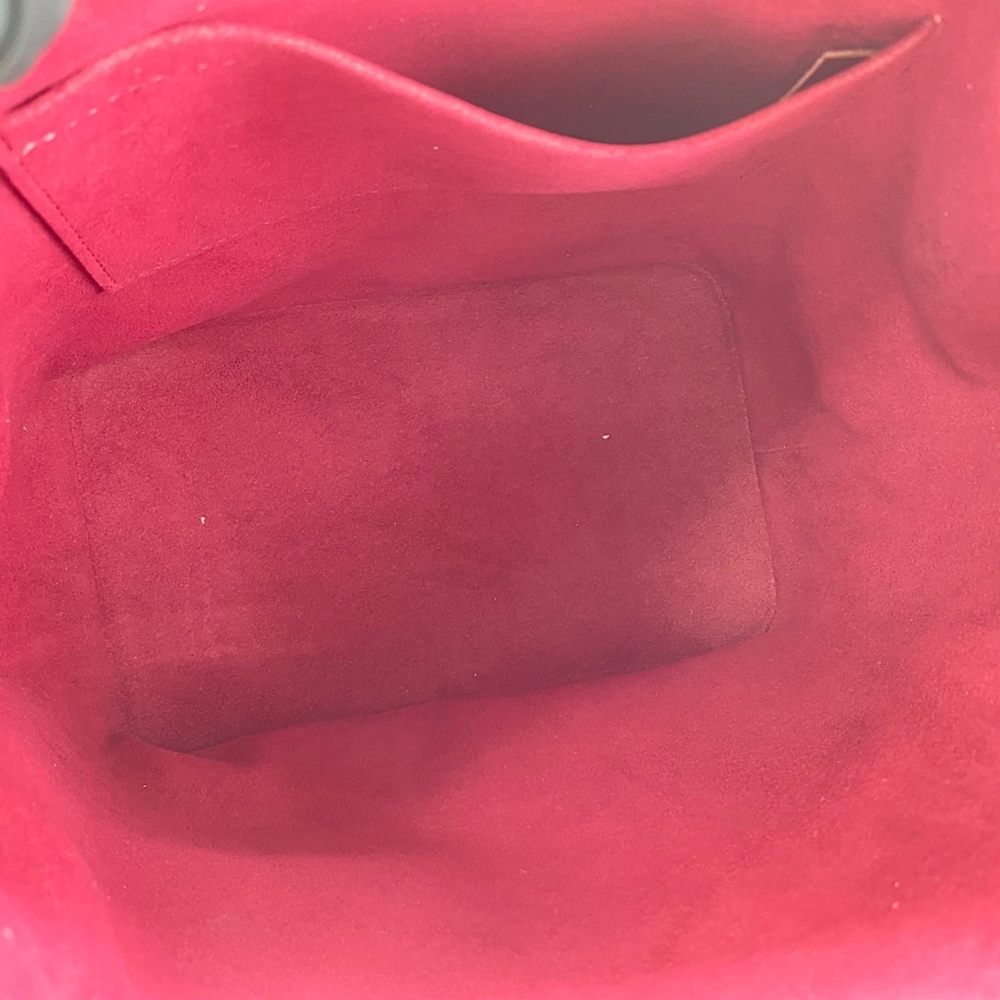 Louis Vuitton Red Color Shoulder Bag (Pre-Owned)