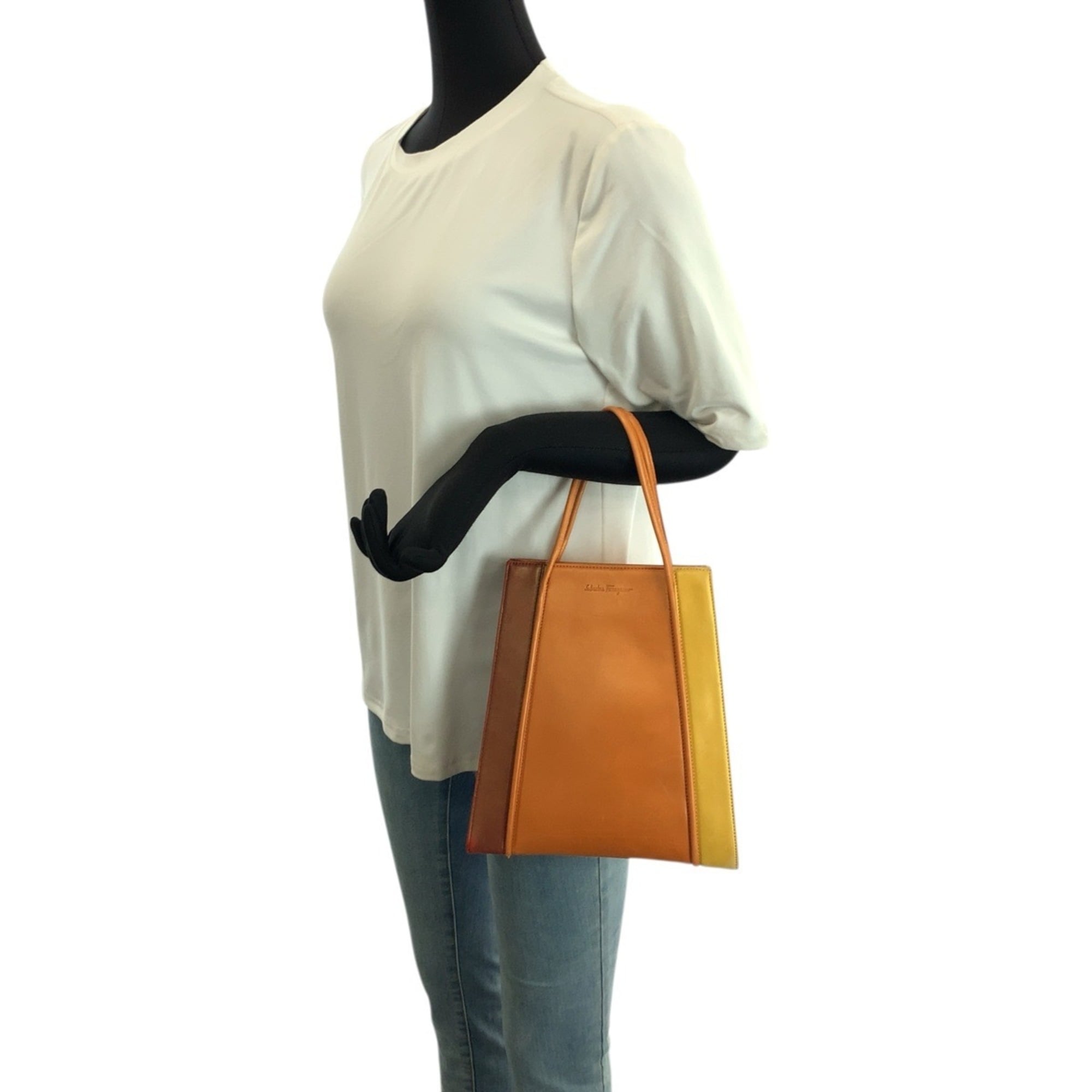 Salvatore Ferragamo Orange Leather Handbag (Pre-Owned)