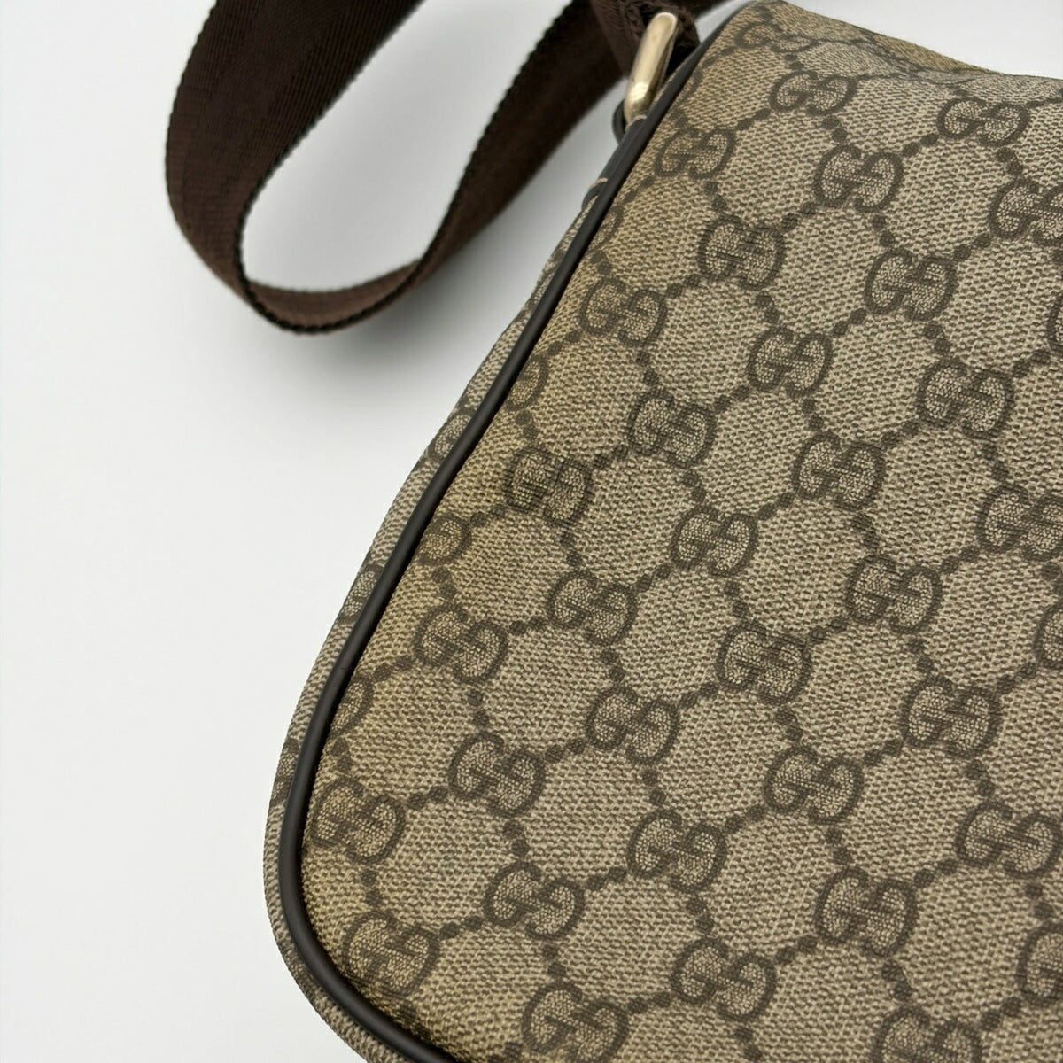 Gucci Beige Dark Brown Pvc Leather Shoulder Bag (Pre-Owned)