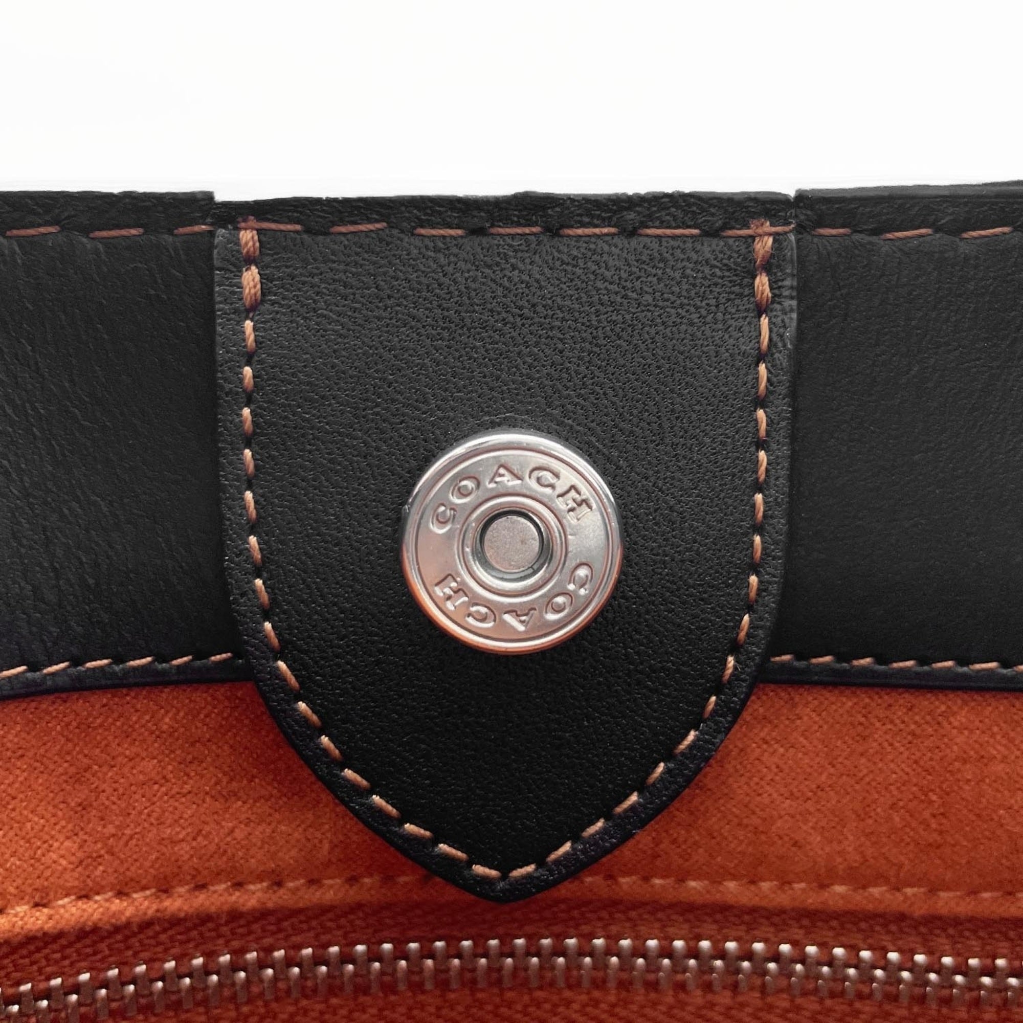 Coach Red Color Leather Metal Handbag Shoulder Bag (Pre-Owned)