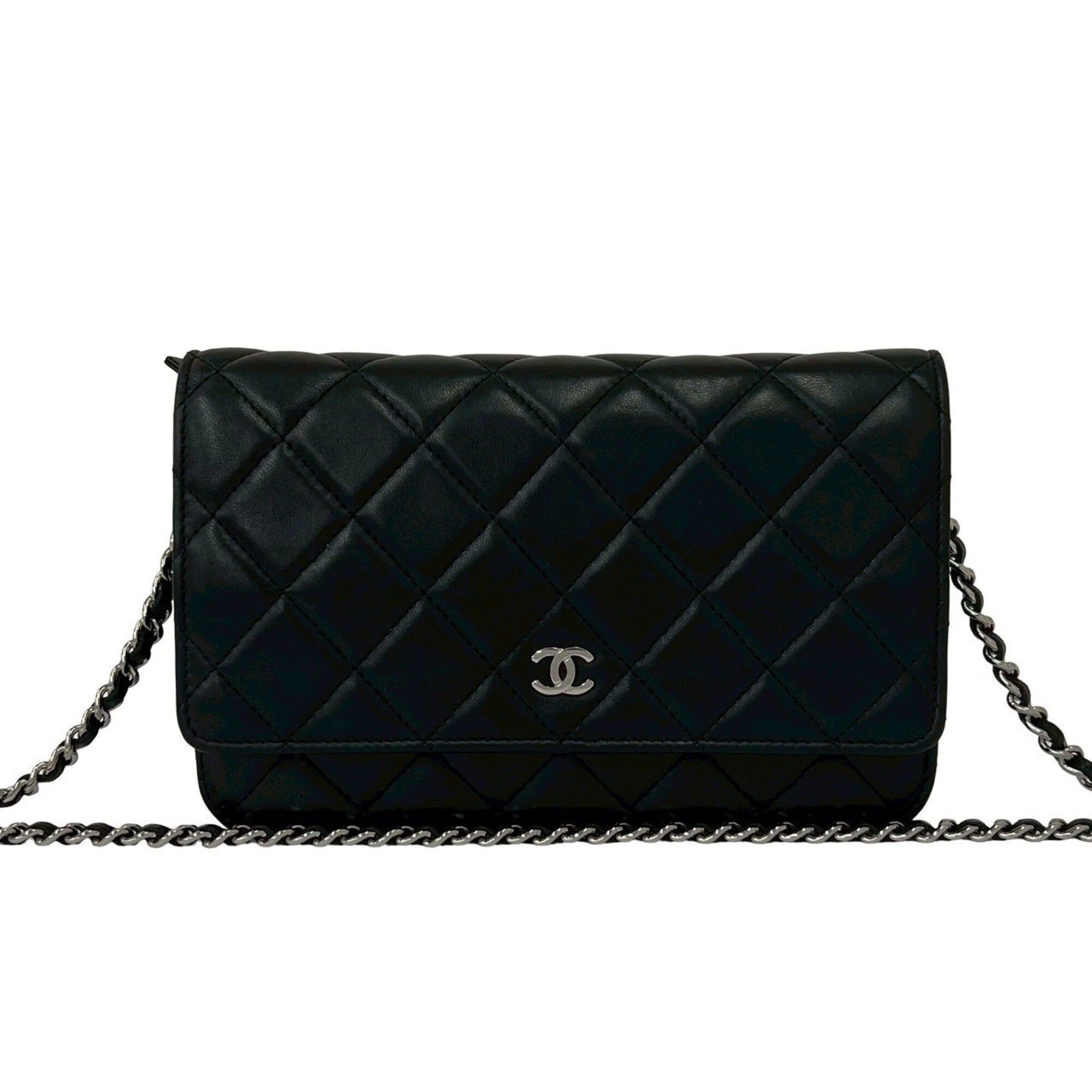 Chanel Black Leather Pochette Shoulder Bag (Pre-Owned)