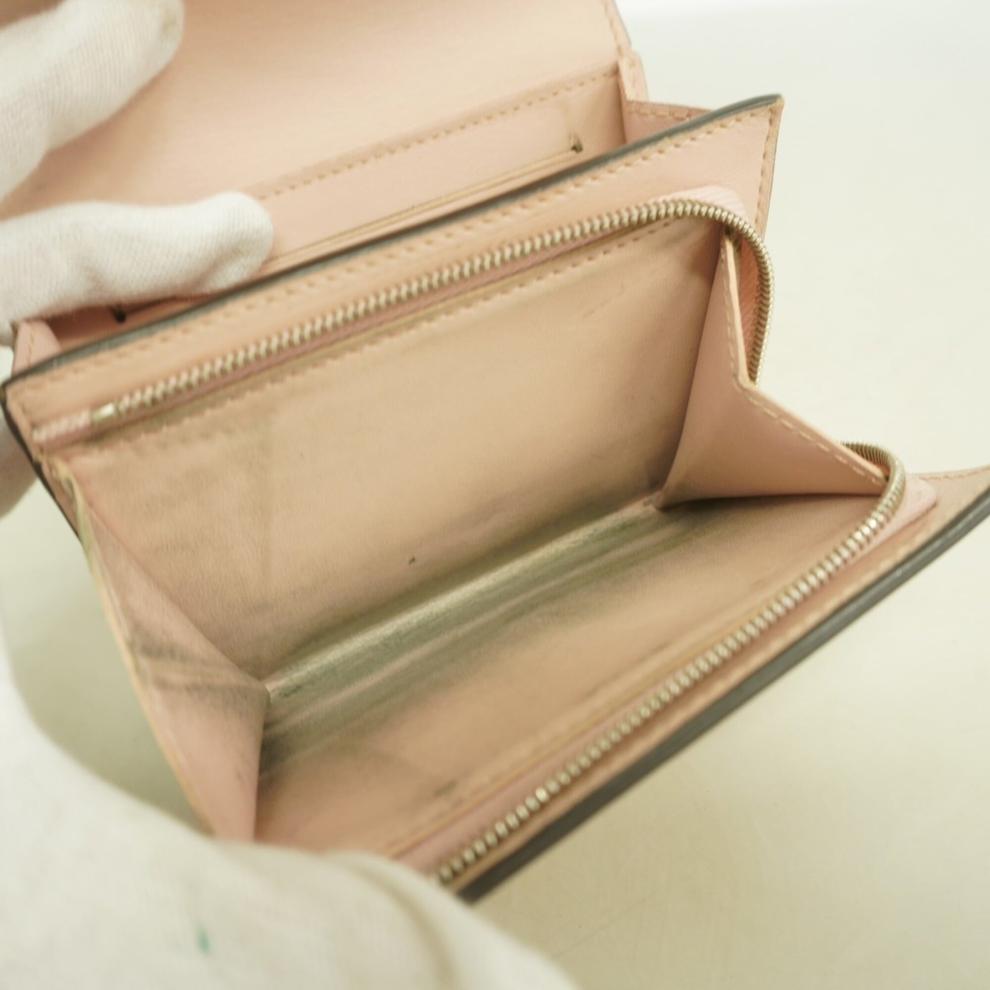 Louis Vuitton Magnolia Wallet (Bi-Fold) (Pre-Owned)