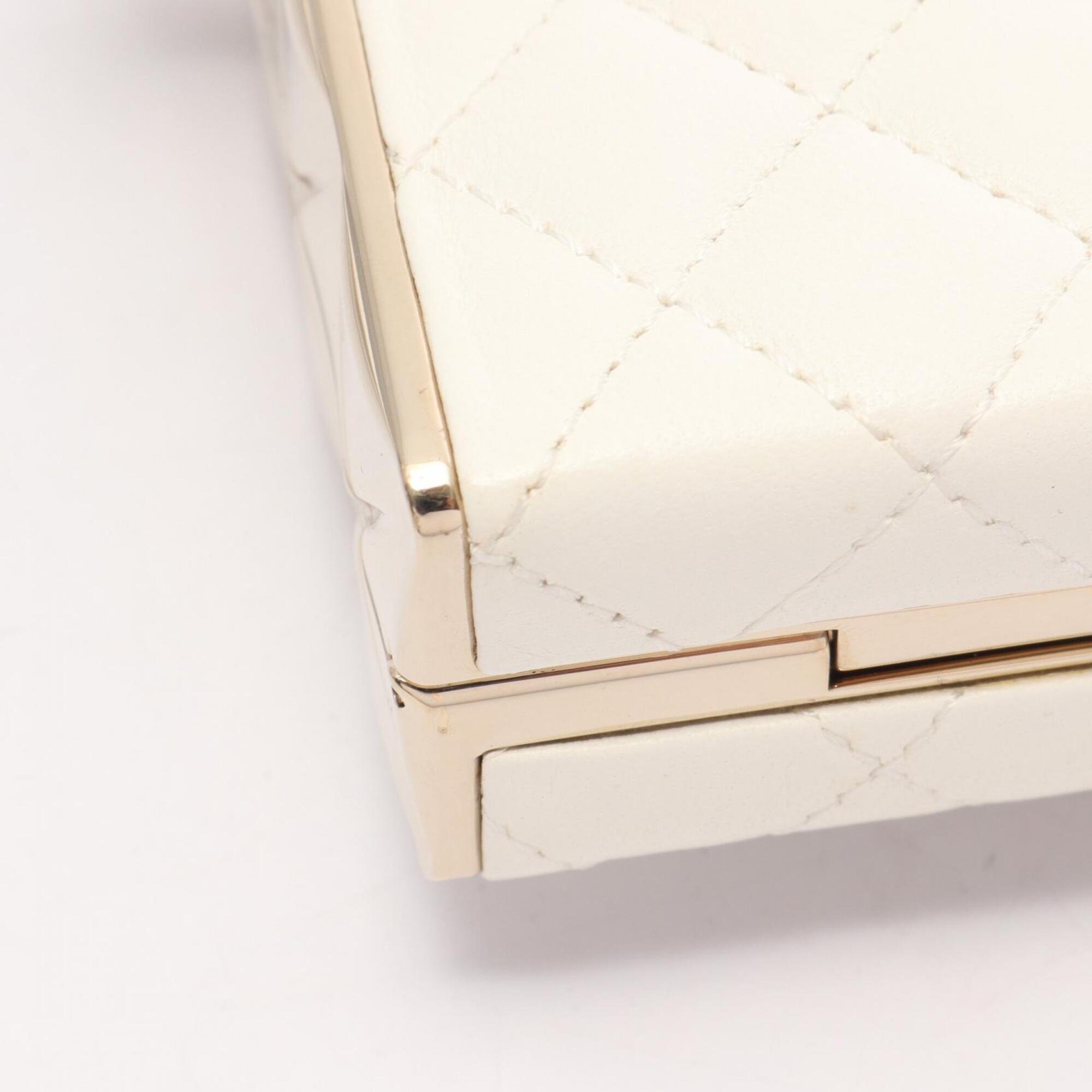 Chanel White Leather Handbag Shoulder Bag (Pre-Owned)