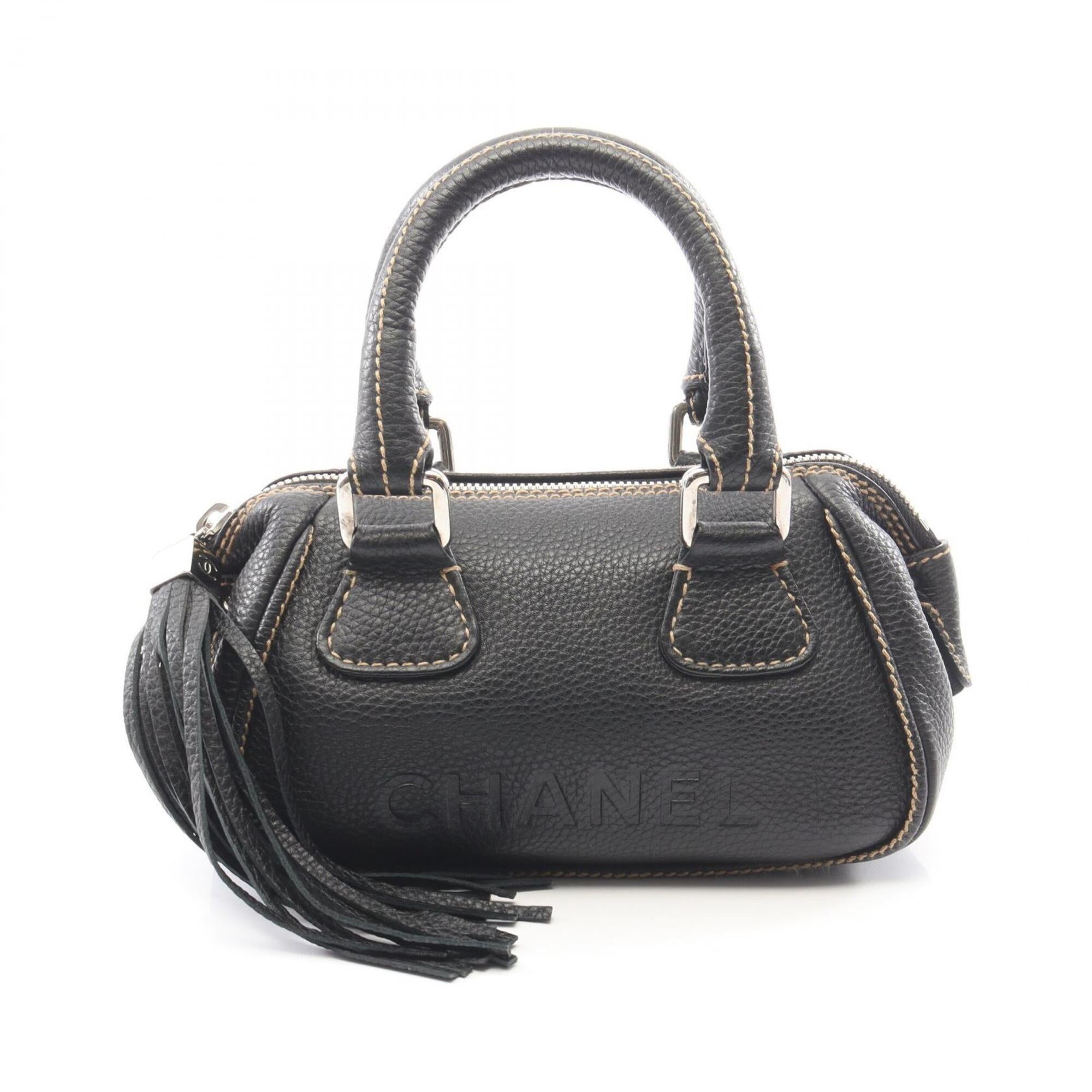 Chanel Black Grained Calfskin Handbag (Pre-Owned)