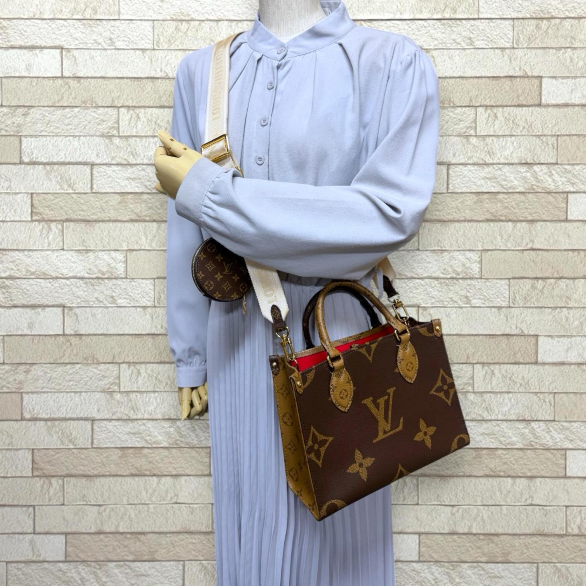 Louis Vuitton Brown Monogram Shoulder Bag (Pre-Owned)