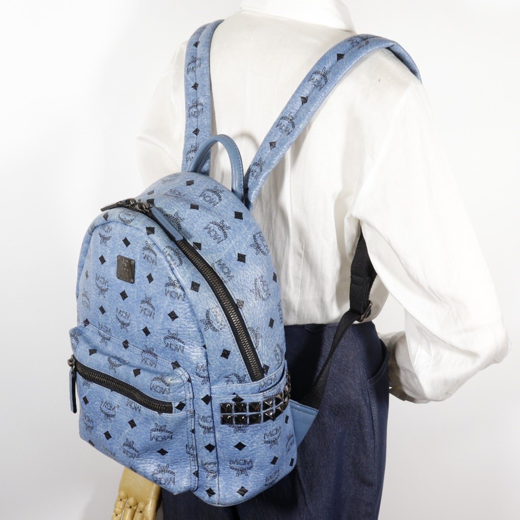 Mcm Light Blue Leather Backpack (Pre-Owned)