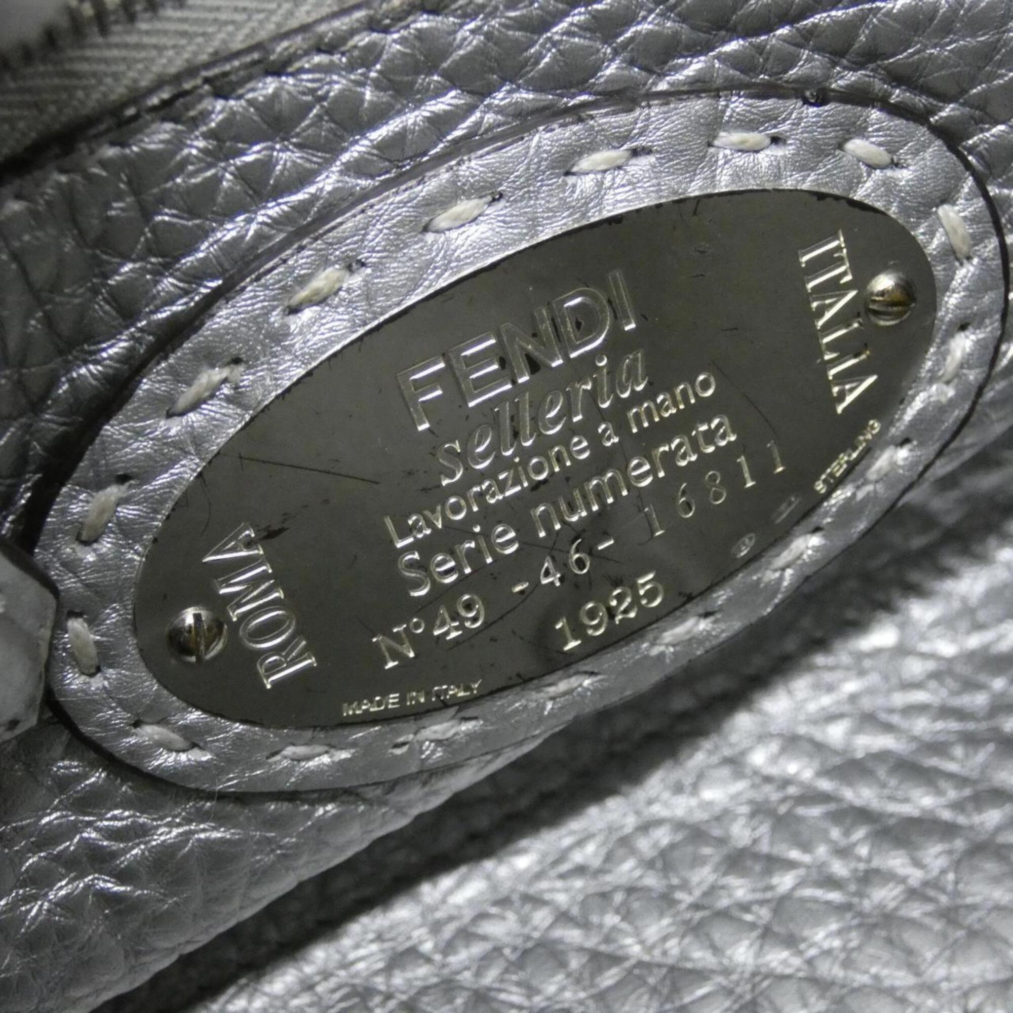 Fendi Silver Leather Handbag (Pre-Owned)
