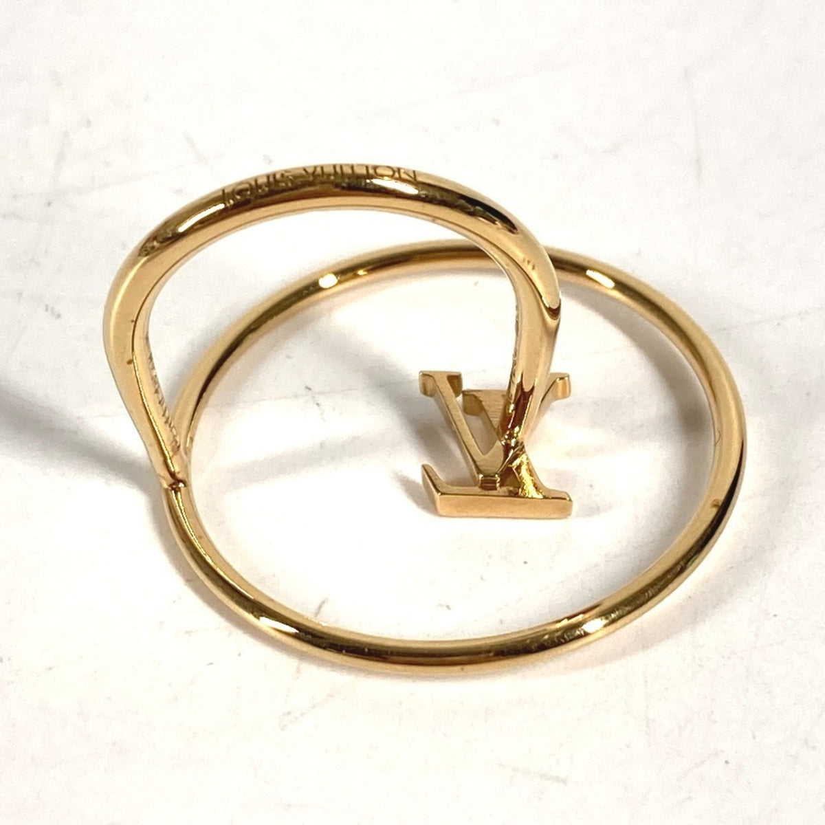Louis Vuitton Gold Metal Band Ring (Pre-Owned)
