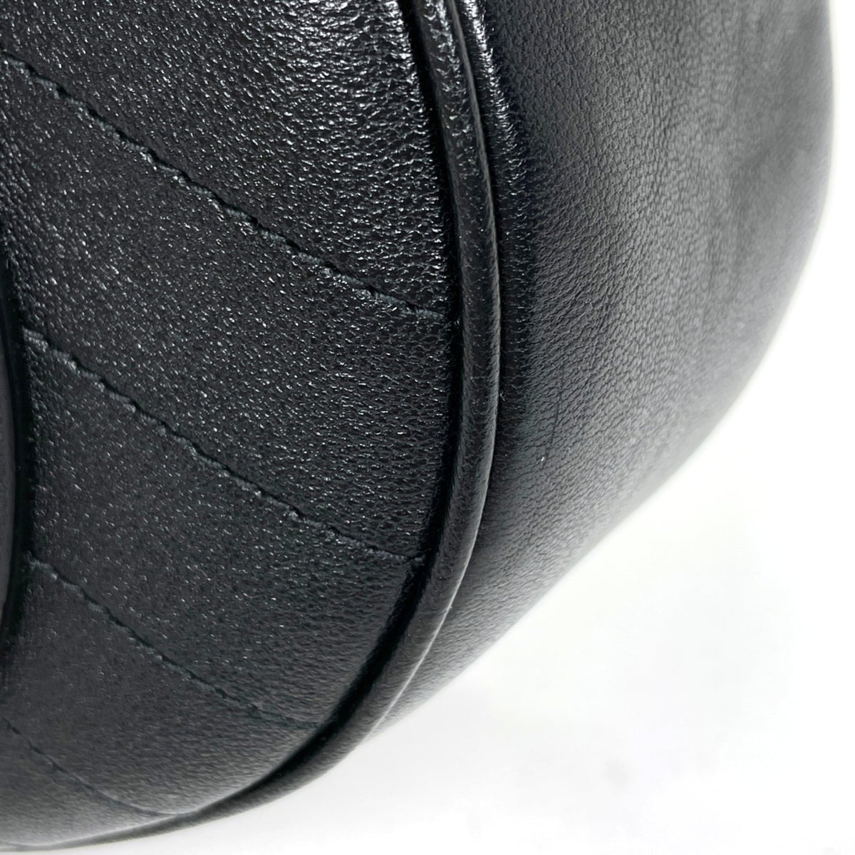 Gucci Black Leather Shoulder Bag (Pre-Owned)