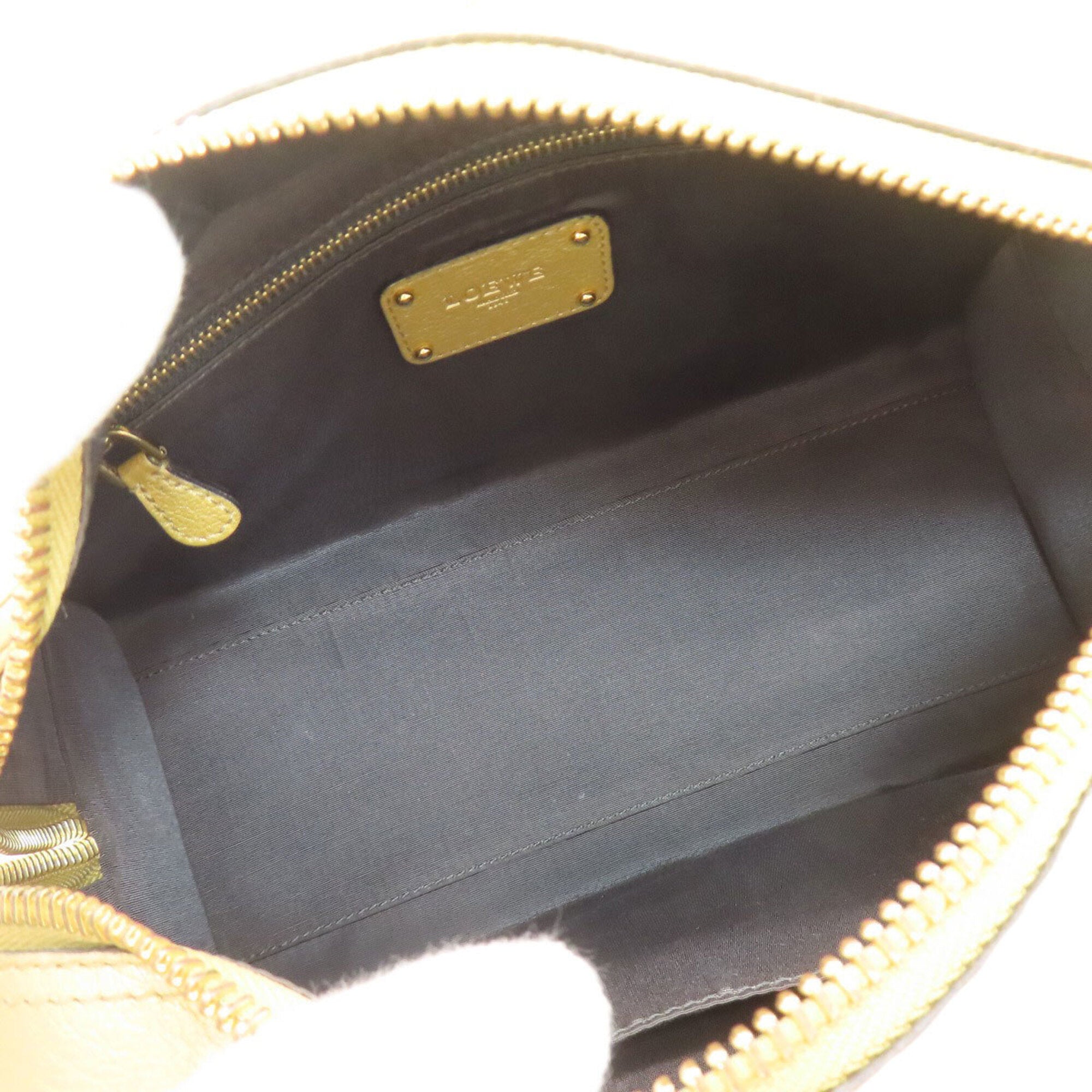 Loewe Gold Leather Handbag (Pre-Owned)