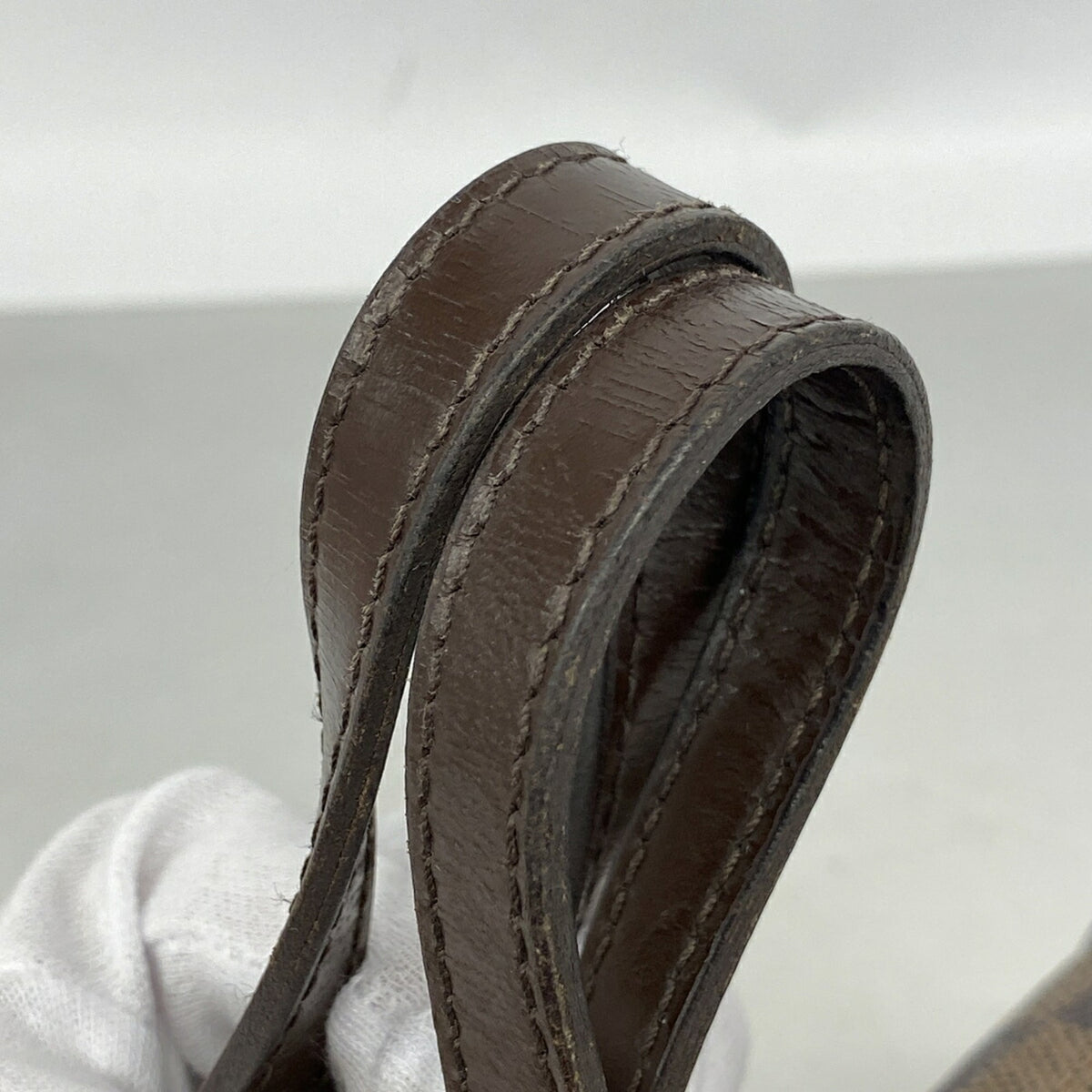 Louis Vuitton Ebene Handbag (Pre-Owned)