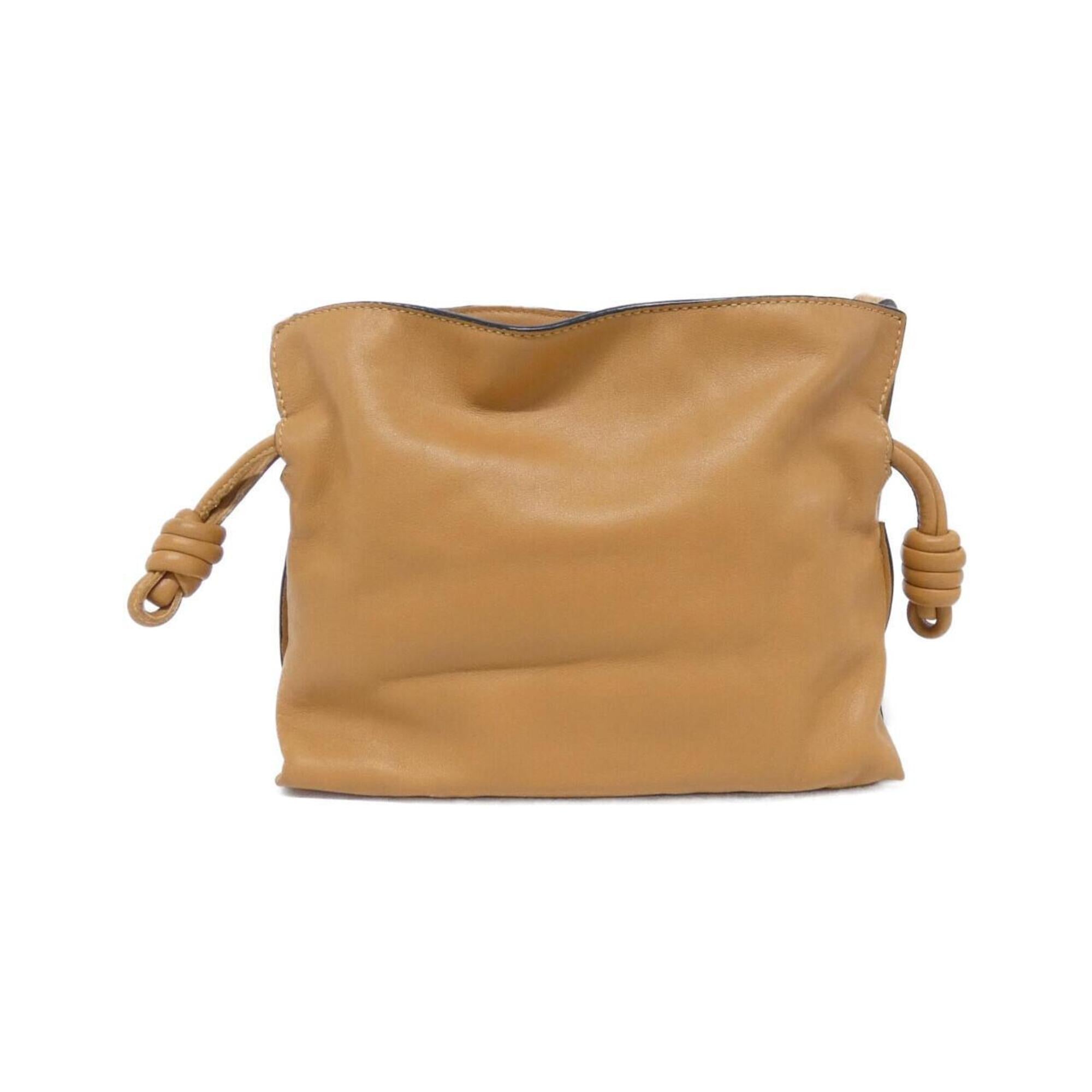 Loewe Beige Leather Handbag (Pre-Owned)