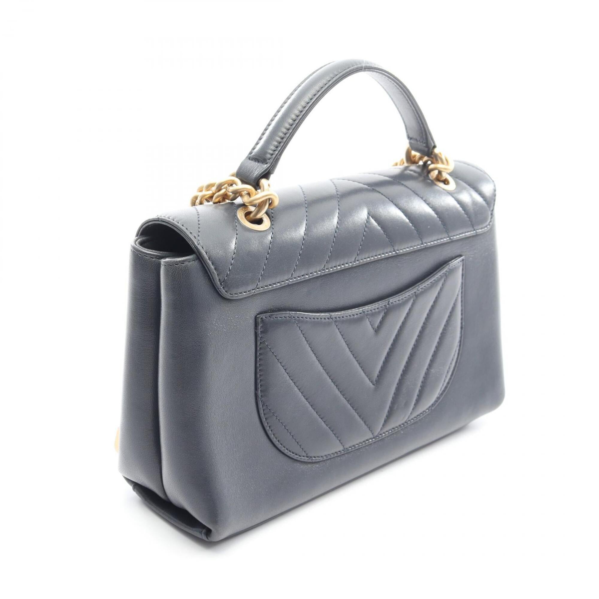 Chanel Navy Leather Handbag Shoulder Bag (Pre-Owned)