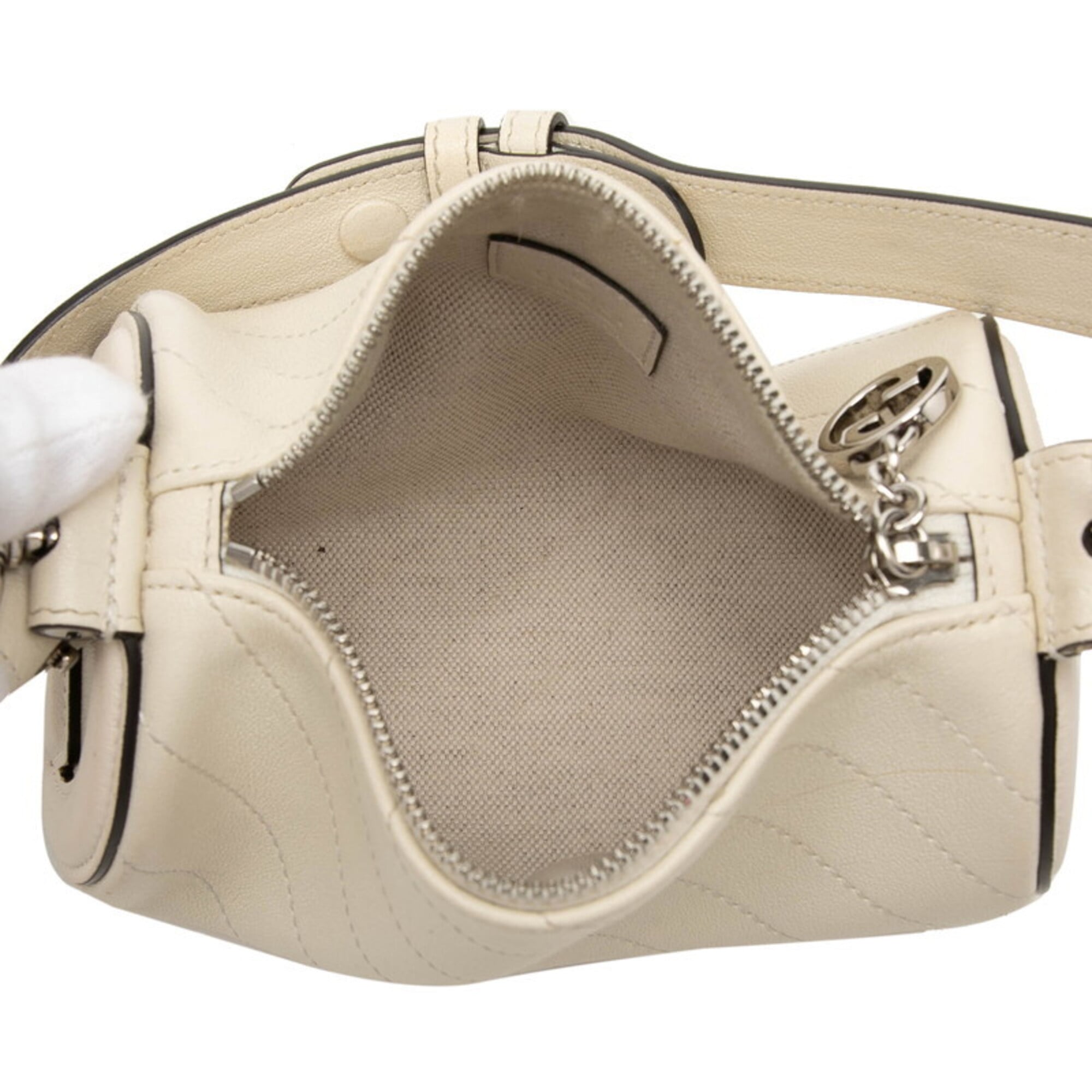 Gucci White Leather Shoulder Bag (Pre-Owned)