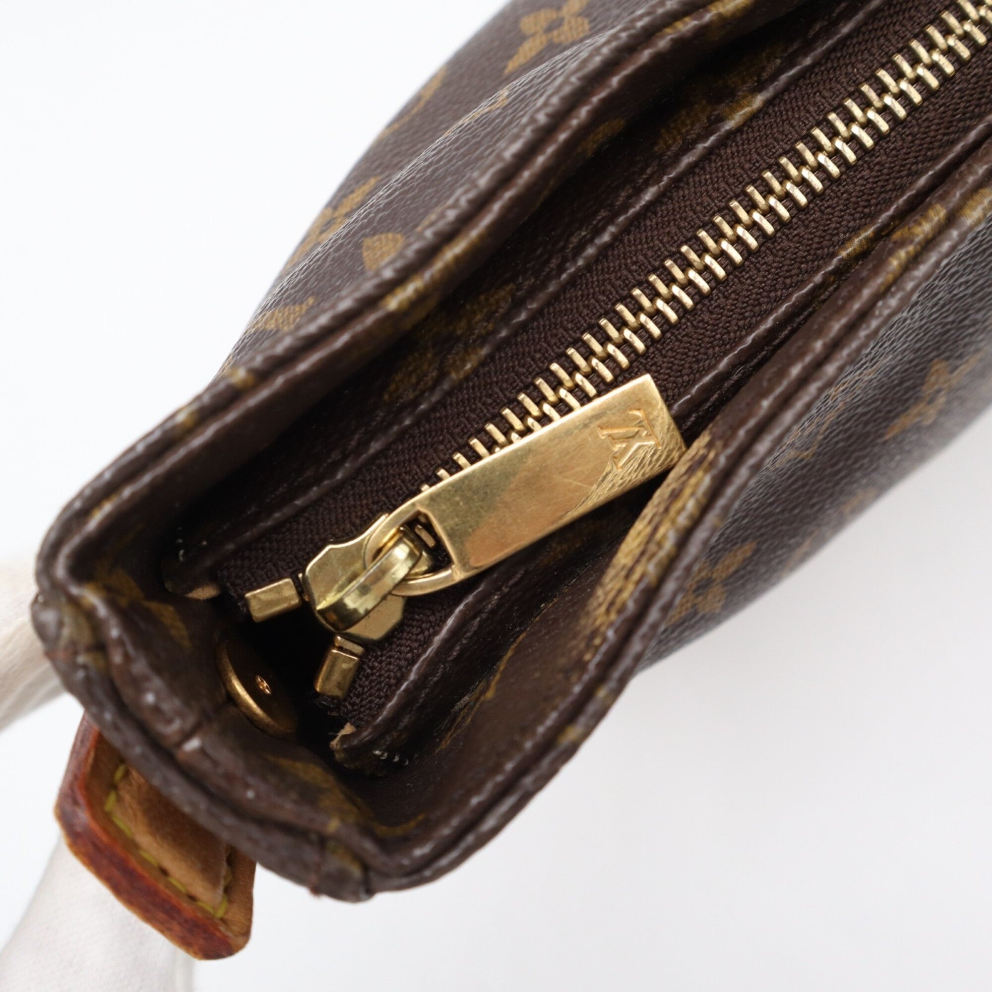 Louis Vuitton Beige Brown Monogram Coated Canvas Leather Handbag (Pre-Owned)