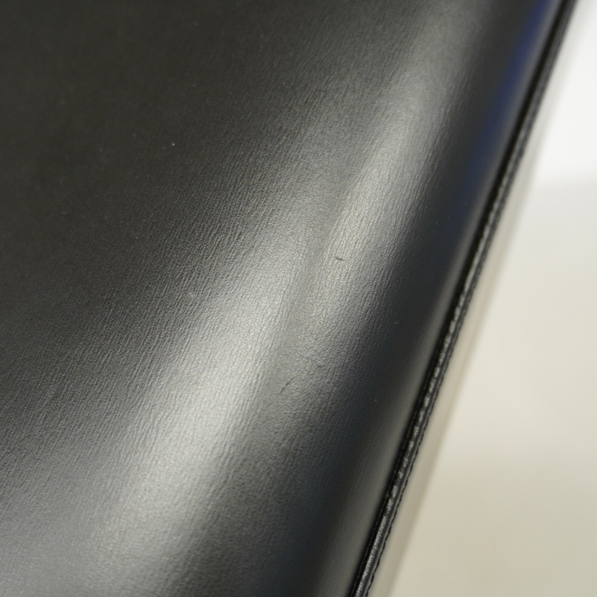 Cartier Black Leather Shoulder Bag (Pre-Owned)
