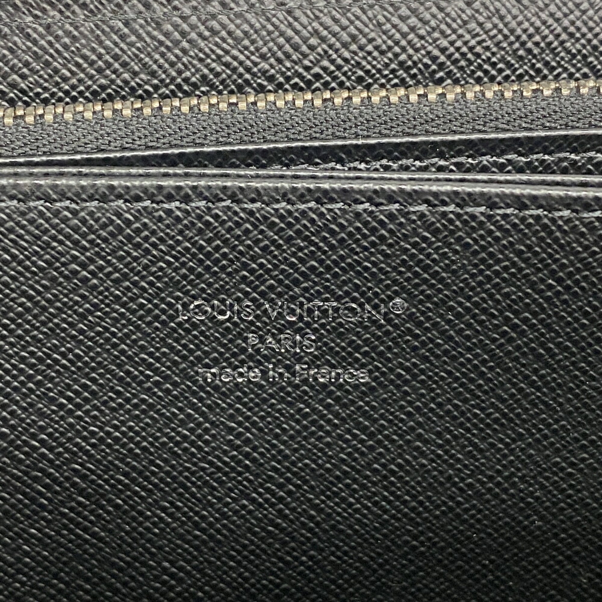 Louis Vuitton Noir Long Wallet (Bi-Fold) (Pre-Owned)