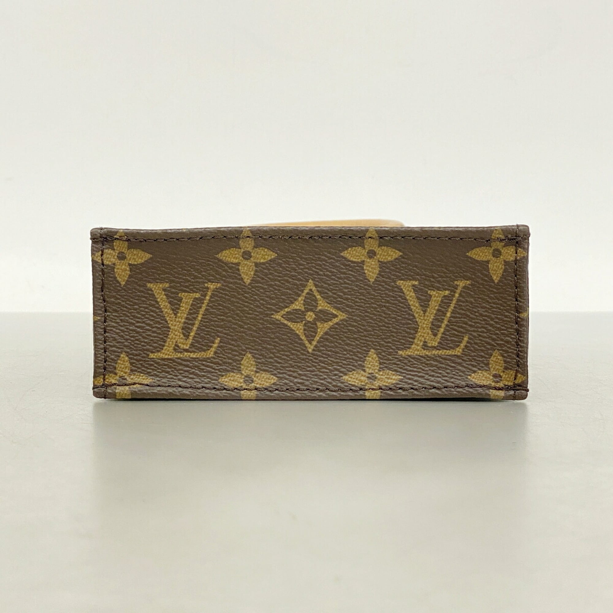 Louis Vuitton Brown Handbag (Pre-Owned)