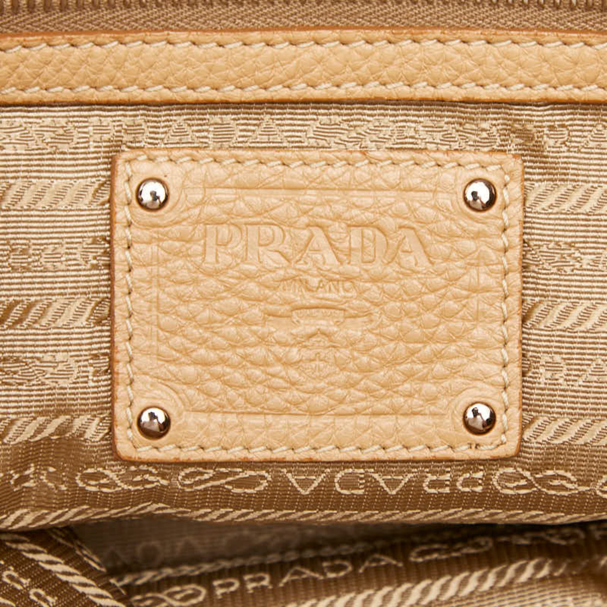 Prada Beige Leather Handbag (Pre-Owned)