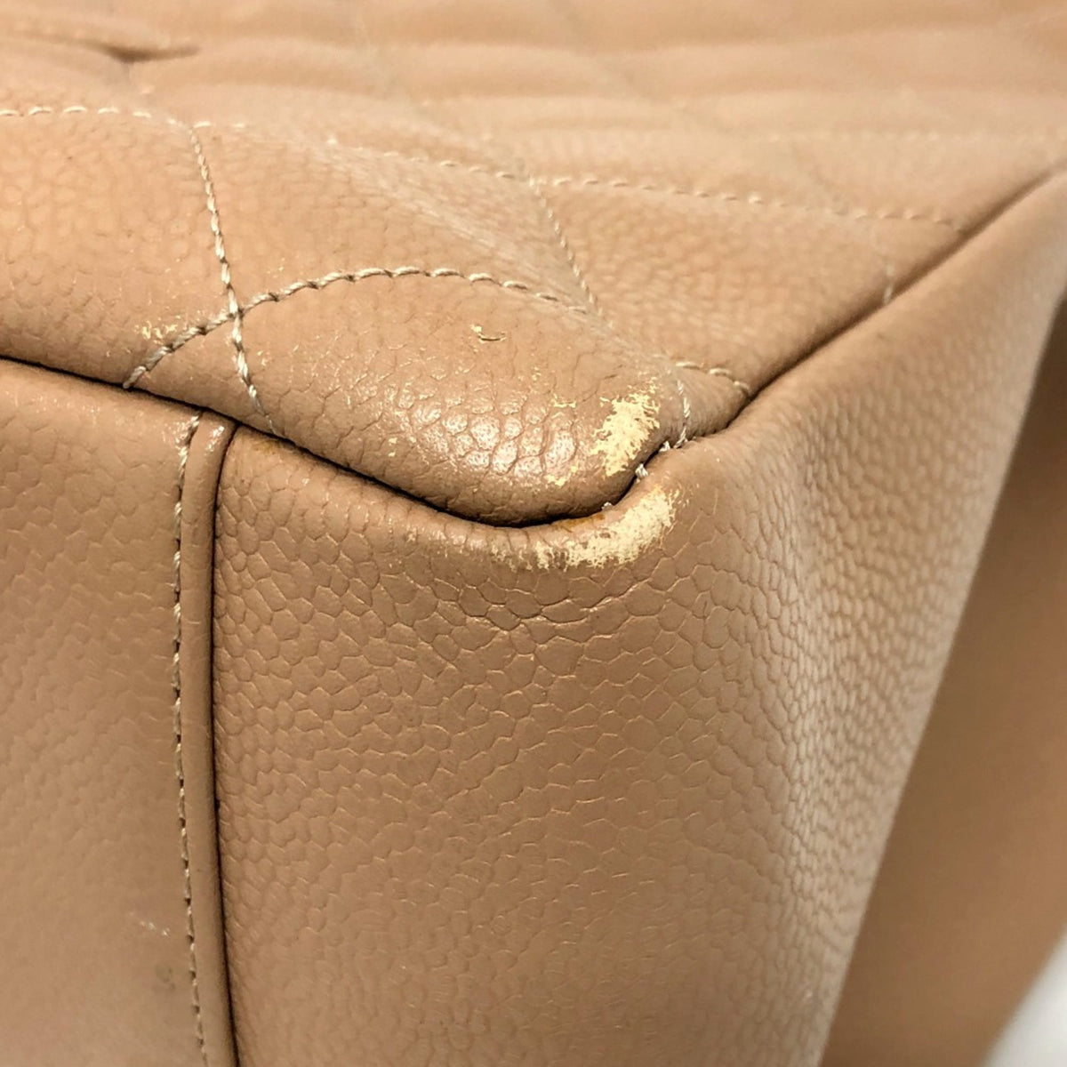 Chanel Beige Leather Shoulder Bag (Pre-Owned)
