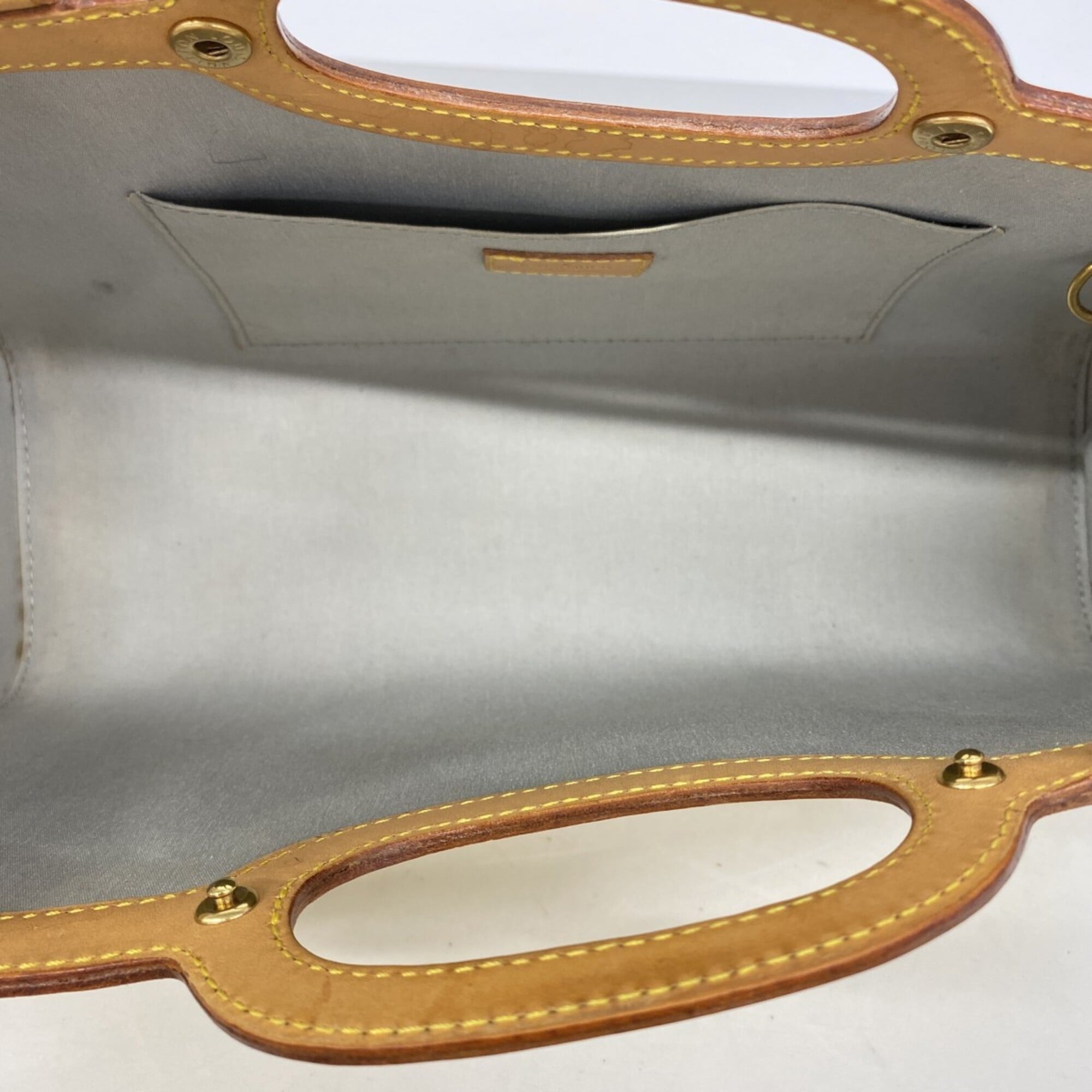 Louis Vuitton Pearl Handbag (Pre-Owned)