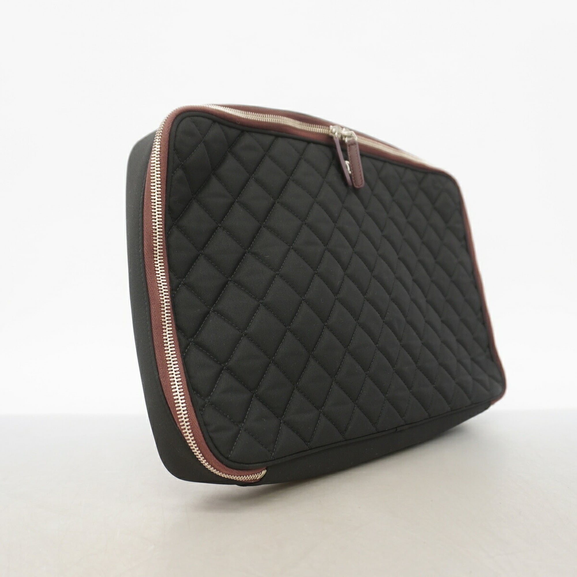 Chanel Black Nylon Laptop Bag (Pre-Owned)