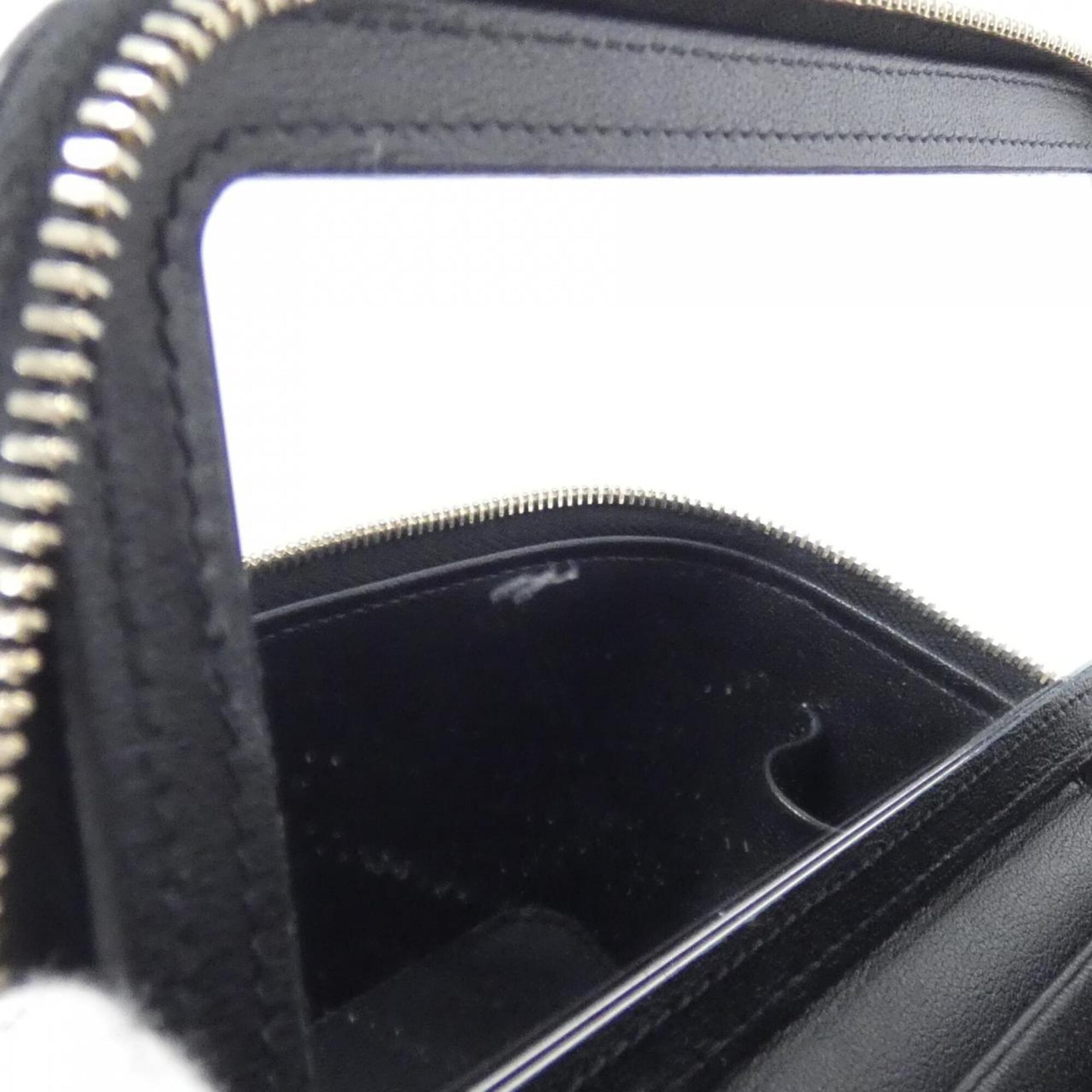 Chanel Black Leather Handbag (Pre-Owned)
