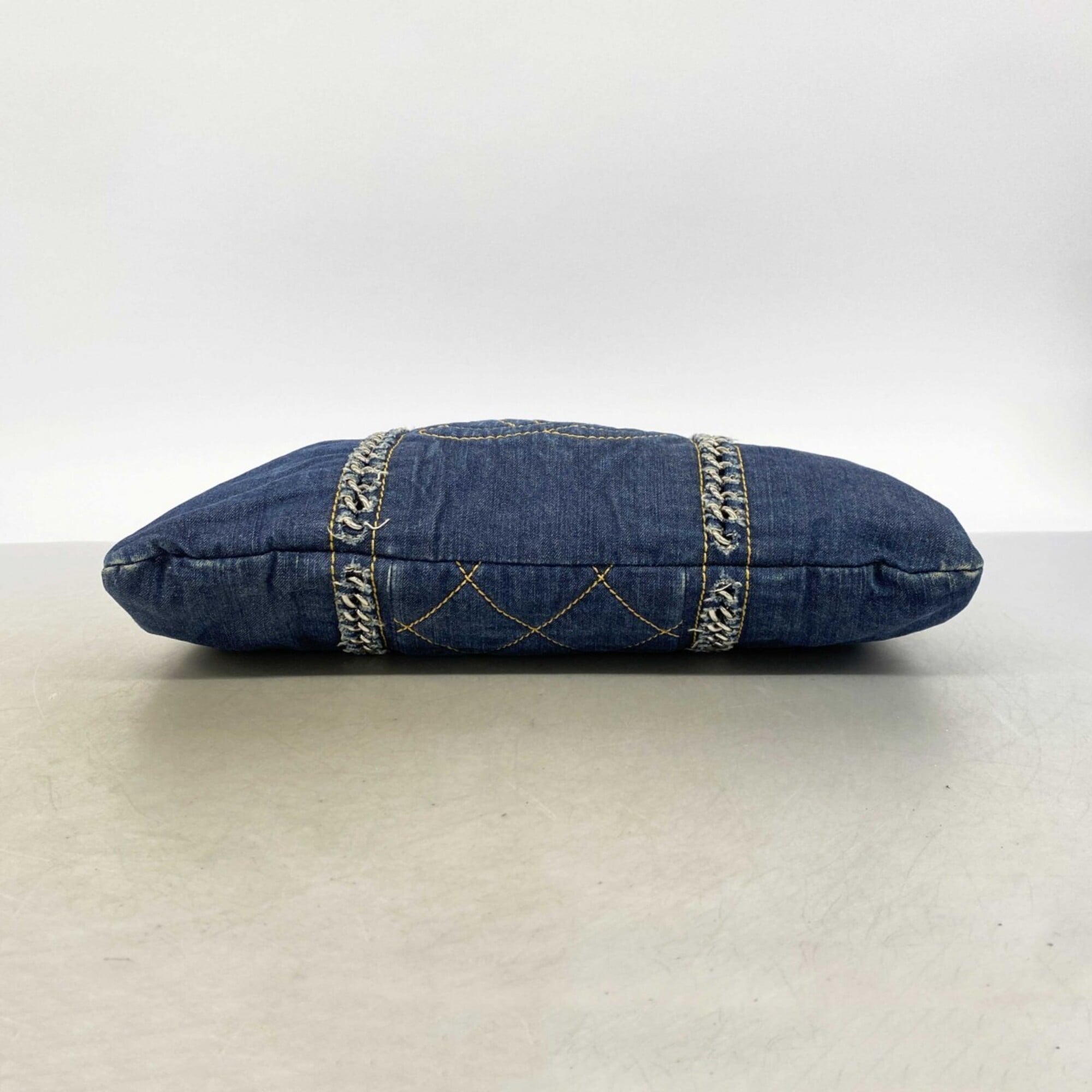 Chanel Navy Denim Tote Bag (Pre-Owned)