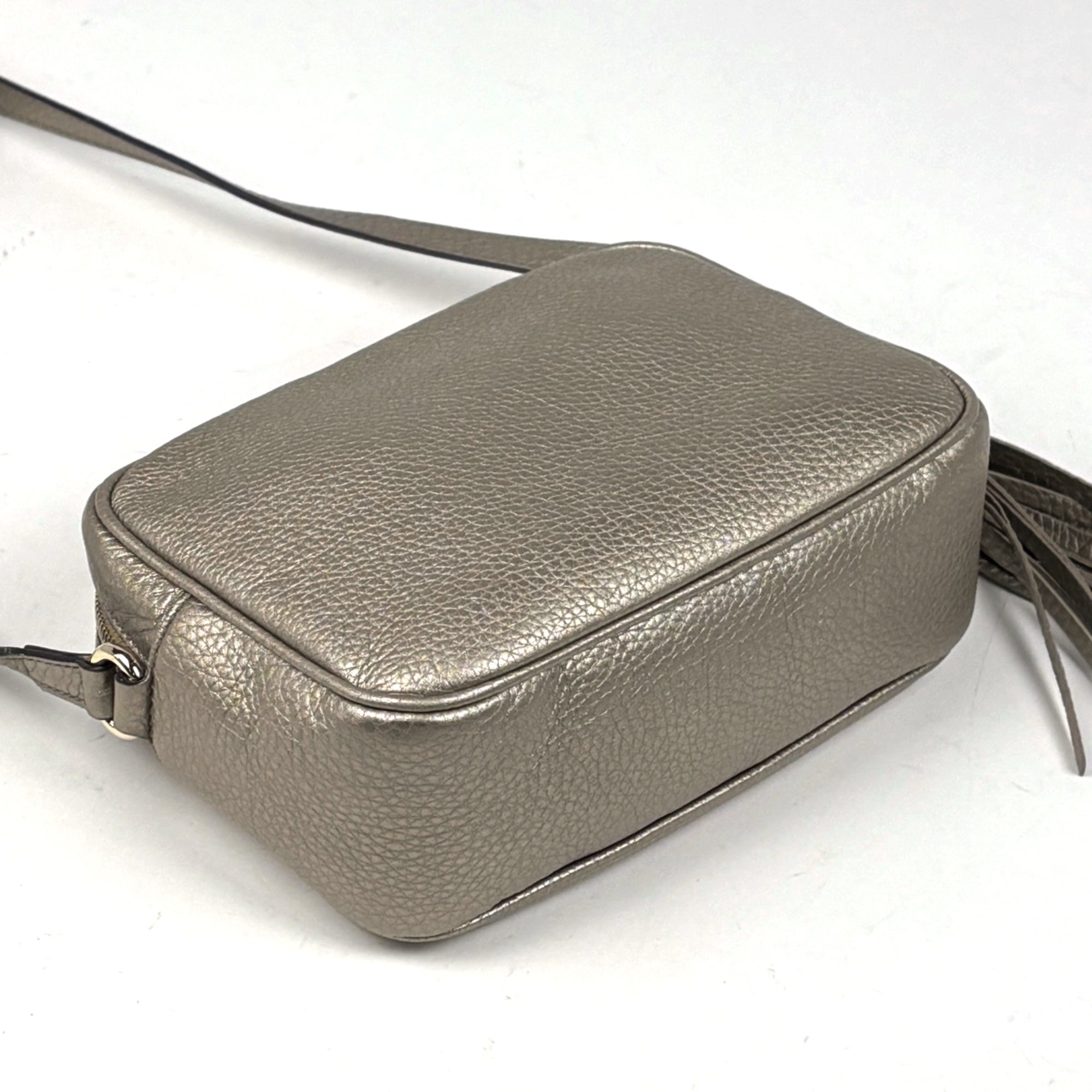 Gucci Gold Leather Shoulder Bag (Pre-Owned)