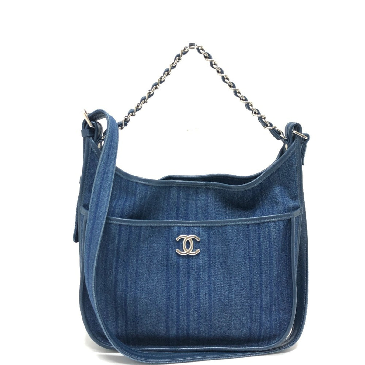 Chanel Blue Denim Shoulder Bag (Pre-Owned)