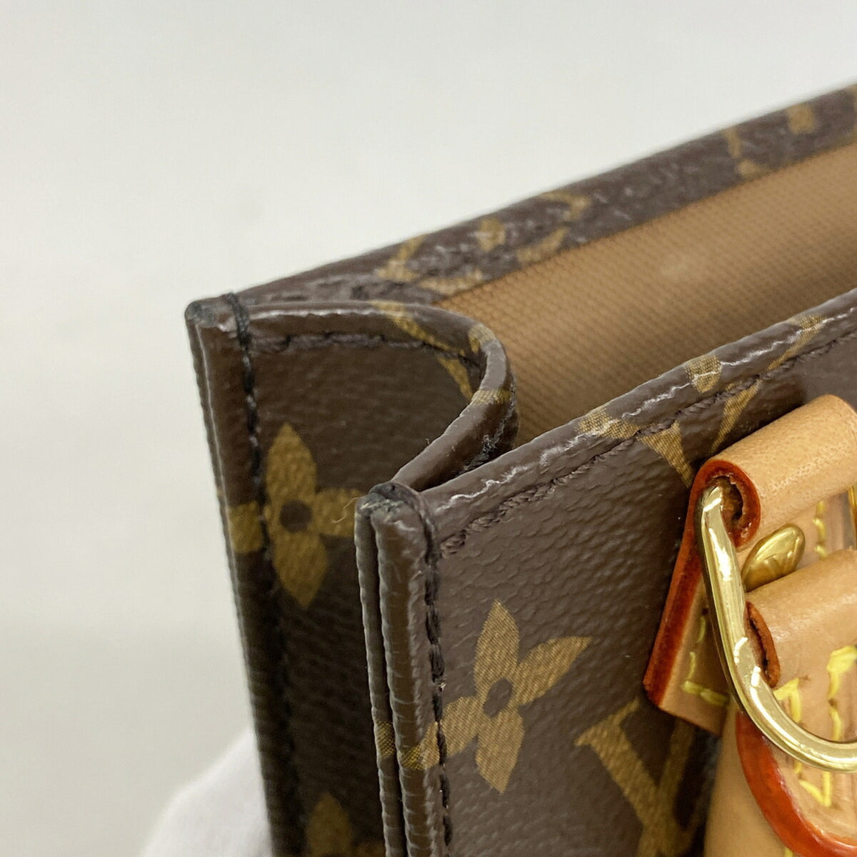 Louis Vuitton Brown Handbag (Pre-Owned)