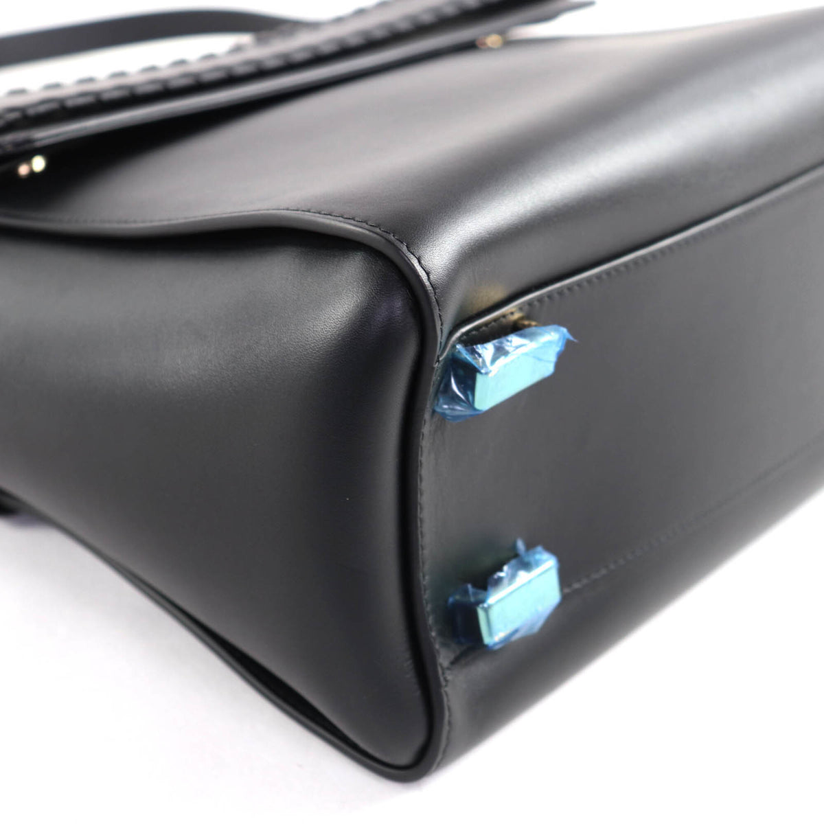 Chloé Black Leather Shoulder Bag (Pre-Owned)