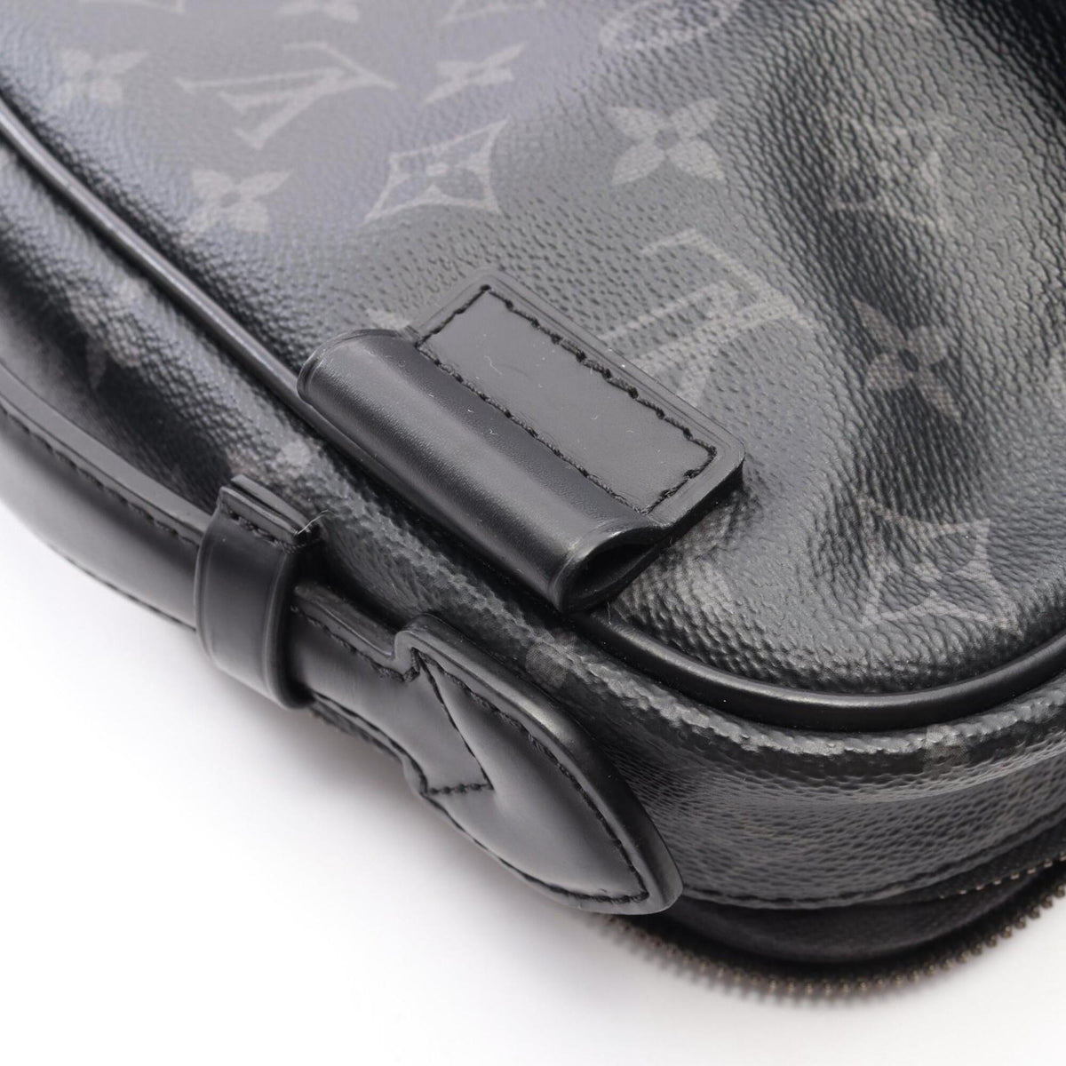 Louis Vuitton Black Monogram Eclipse Coated Canvas Leather Fanny Pack Handbag (Pre-Owned)