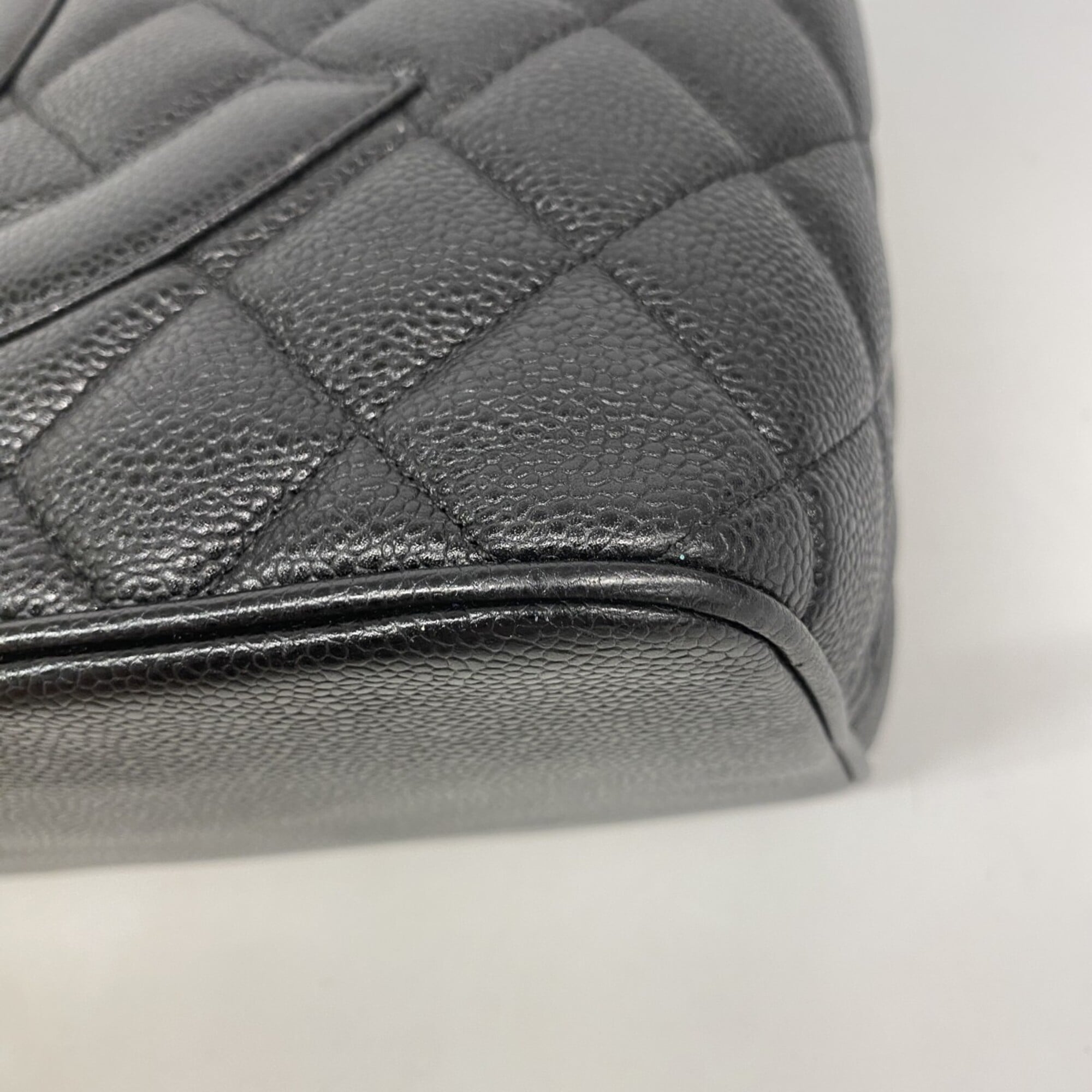 Chanel Black Grained Calfskin Tote Bag (Pre-Owned)