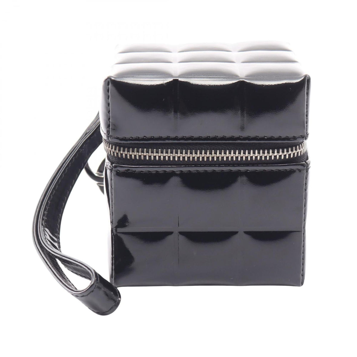Chanel Chocolate Bar Black Patent Leather Handbag (Pre-Owned)