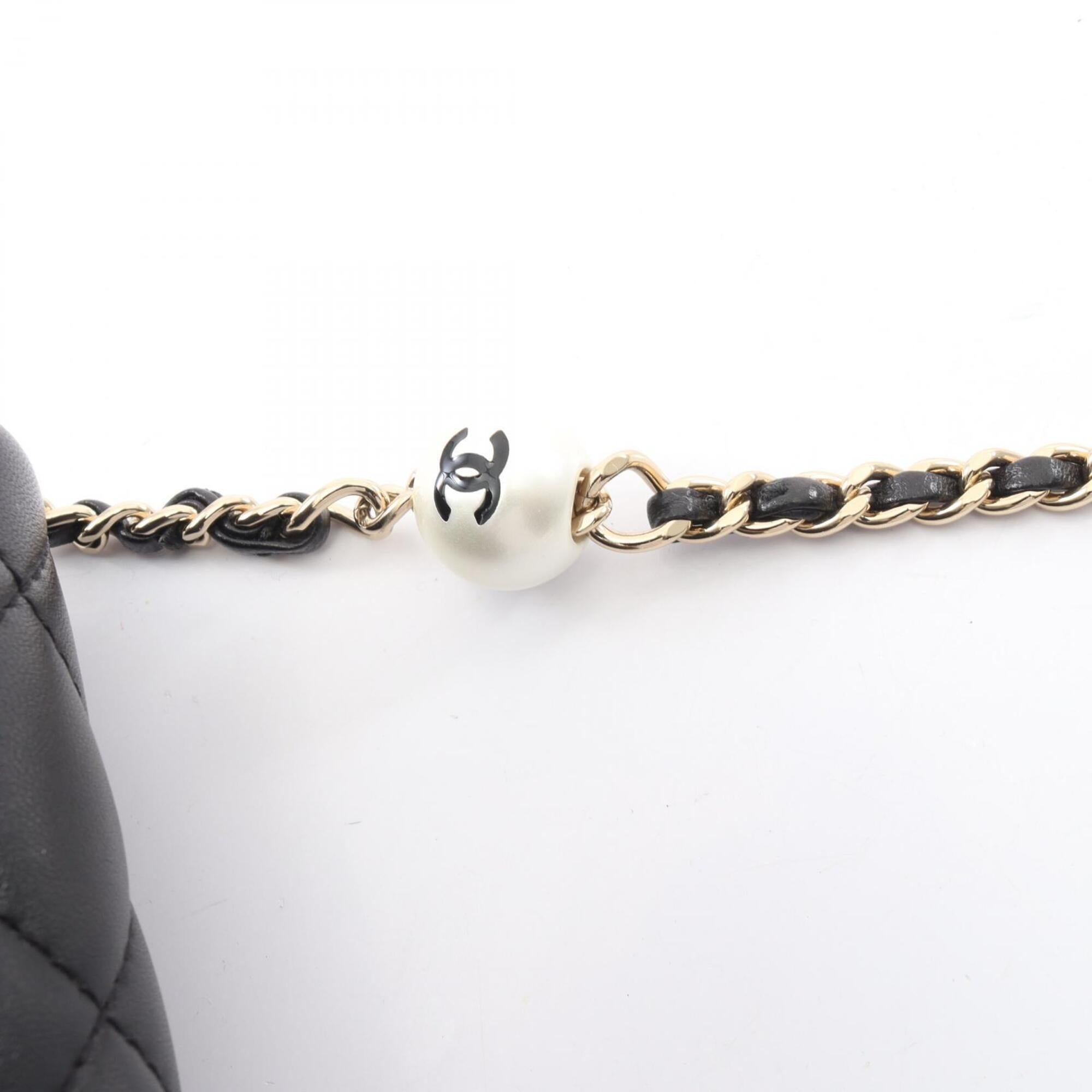 Chanel Black Leather Handbag Shoulder Bag (Pre-Owned)