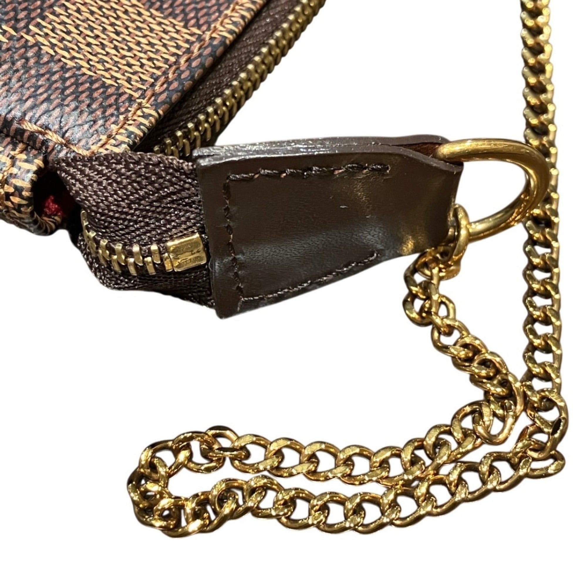 Louis Vuitton Damier Canvas Pochette (Pre-Owned)
