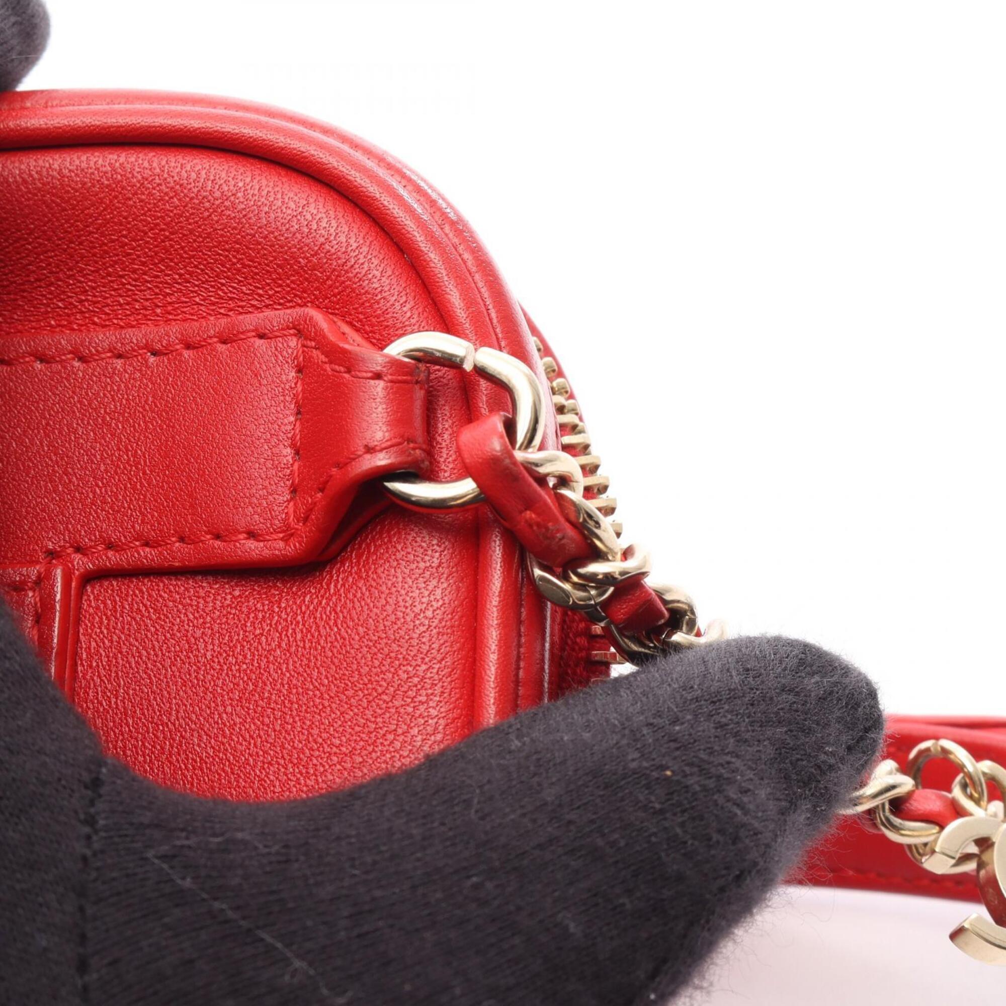Chanel Red Color Leather Fanny Pack (Pre-Owned)