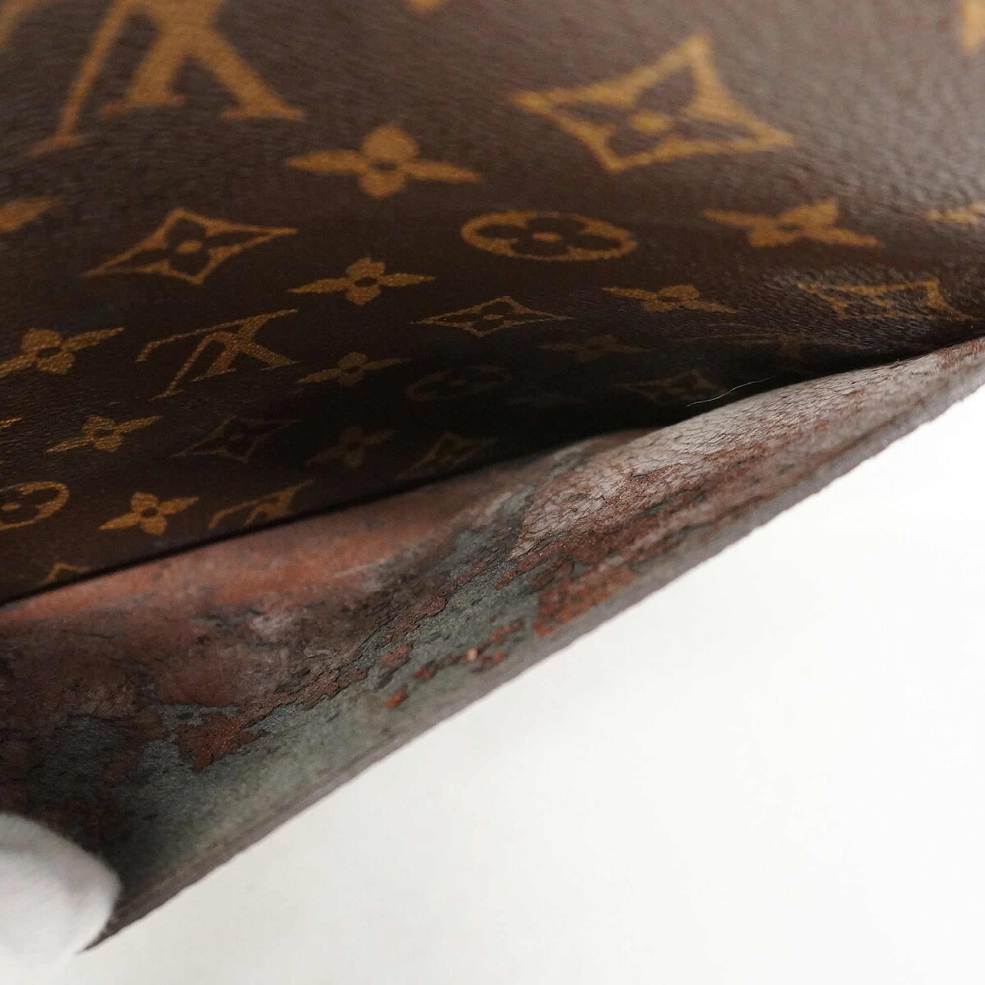 Louis Vuitton Brown Shoulder Bag (Pre-Owned)