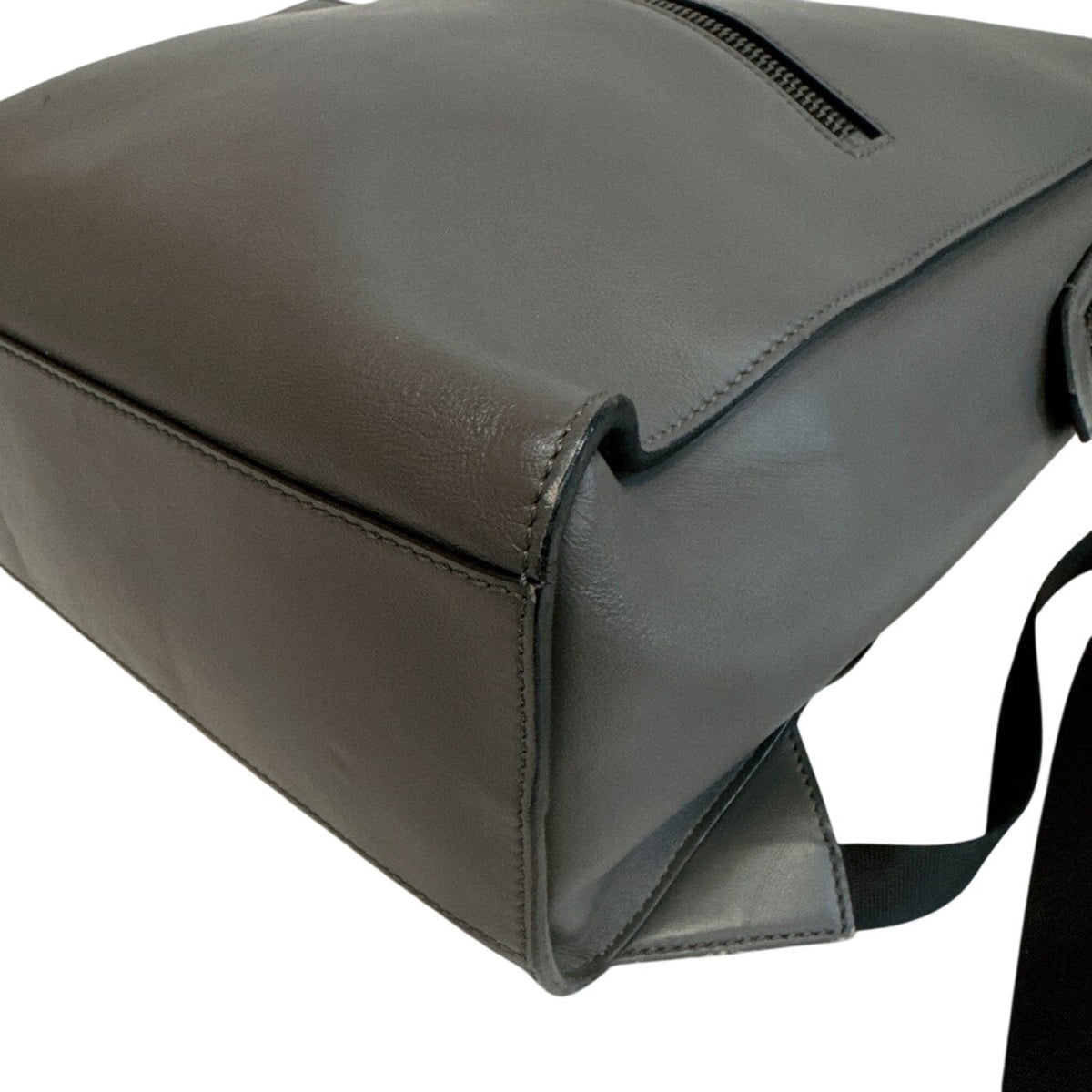 Fendi Gray Leather Backpack (Pre-Owned)