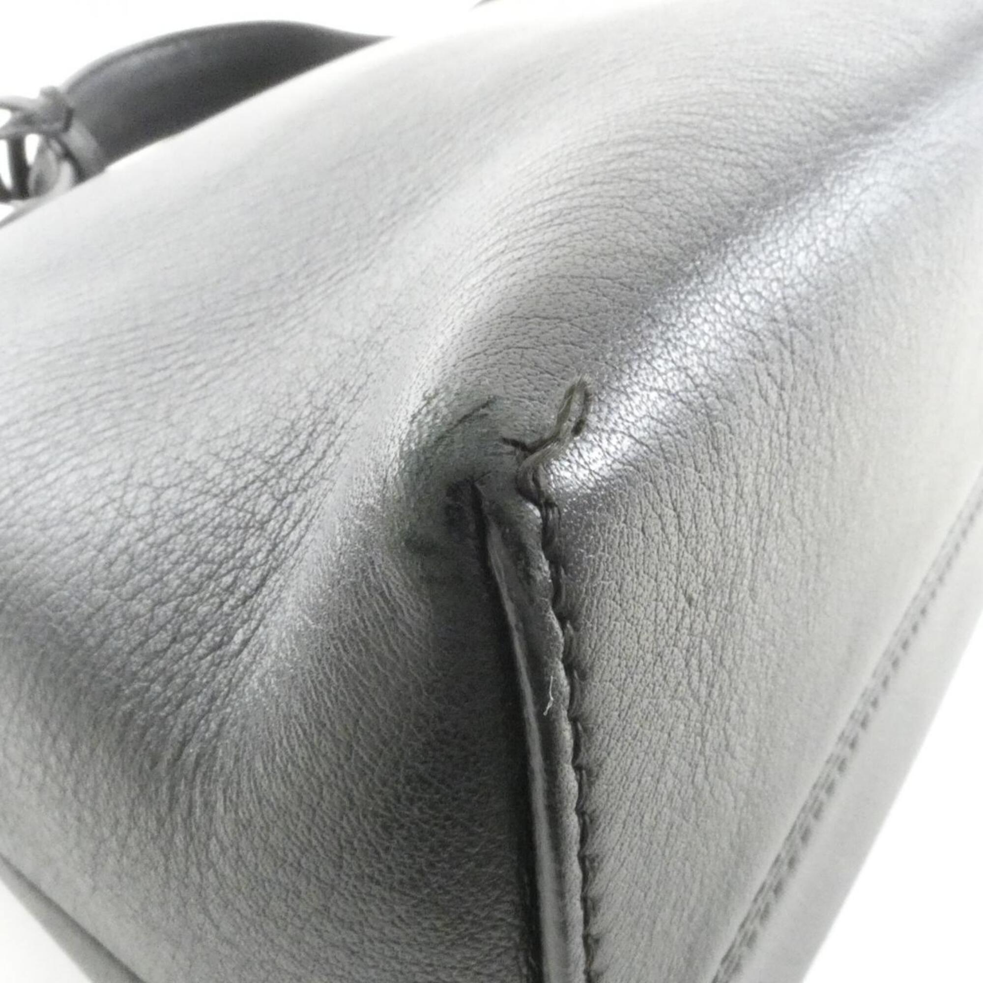 Fendi Black Leather Handbag (Pre-Owned)