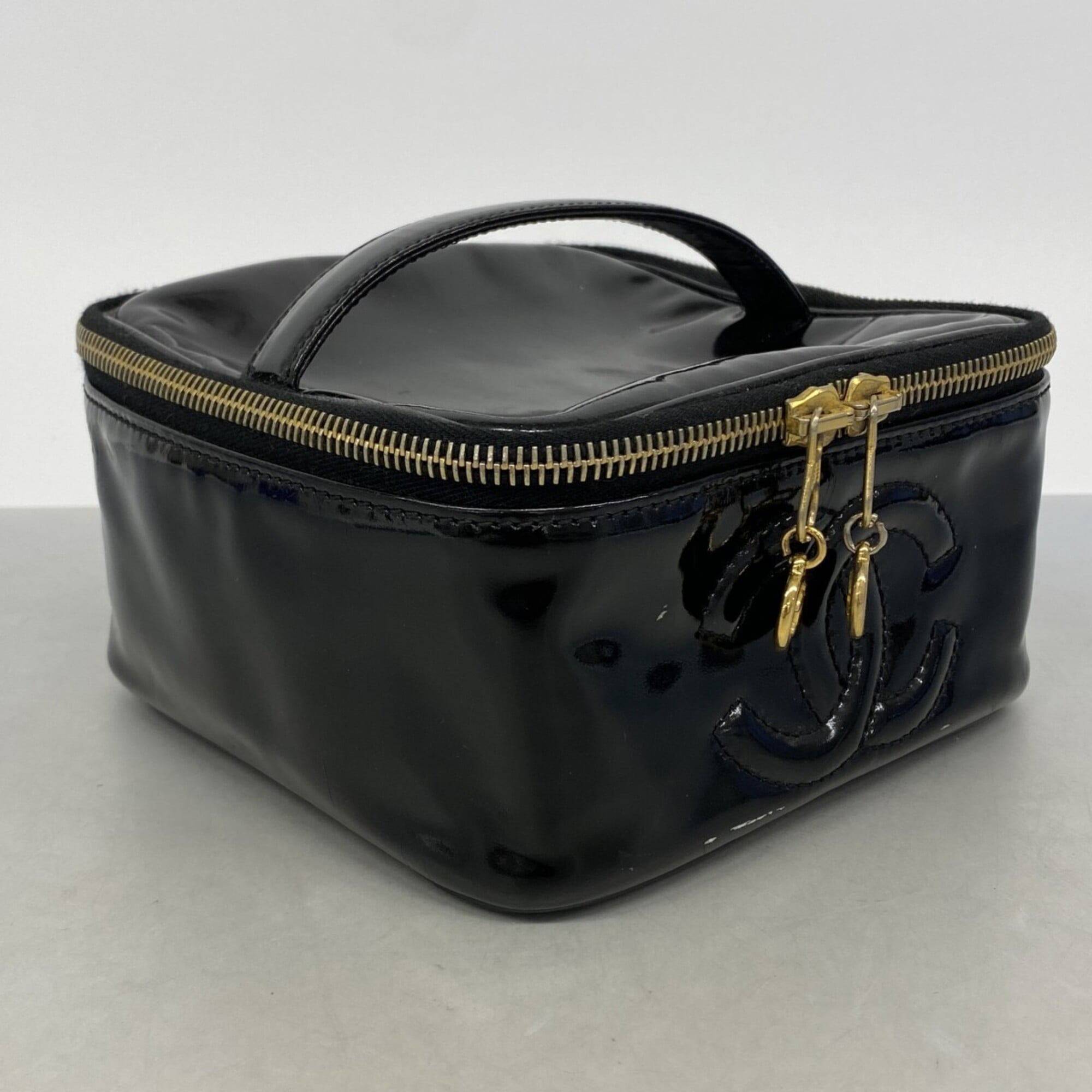 Chanel Black Patent Leather Vanity Bag (Pre-Owned)