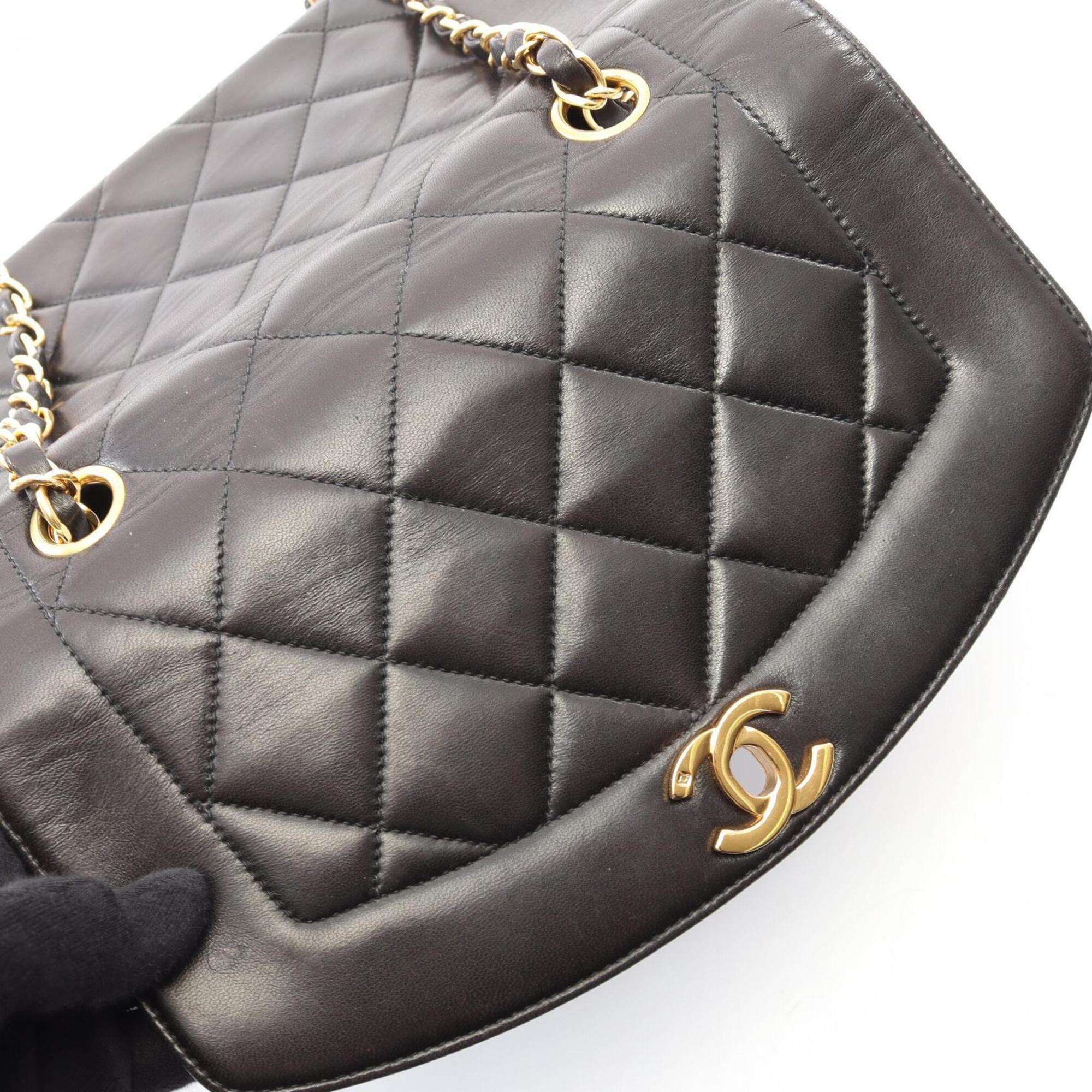 Chanel Matelasse Black Leather Handbag Shoulder Bag (Pre-Owned)