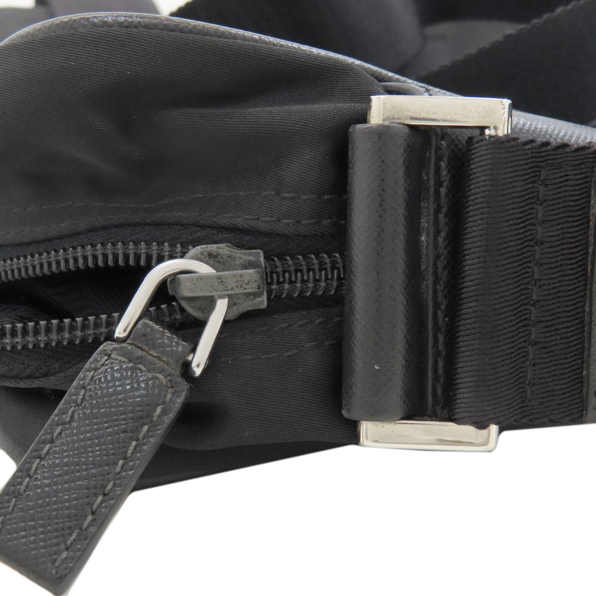 Prada Black Nylon Shoulder Bag (Pre-Owned)