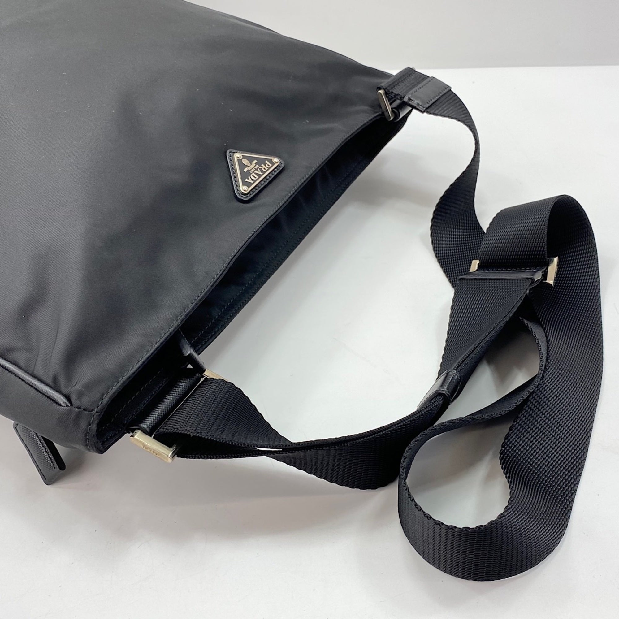 Prada Black Nylon Shoulder Bag (Pre-Owned)