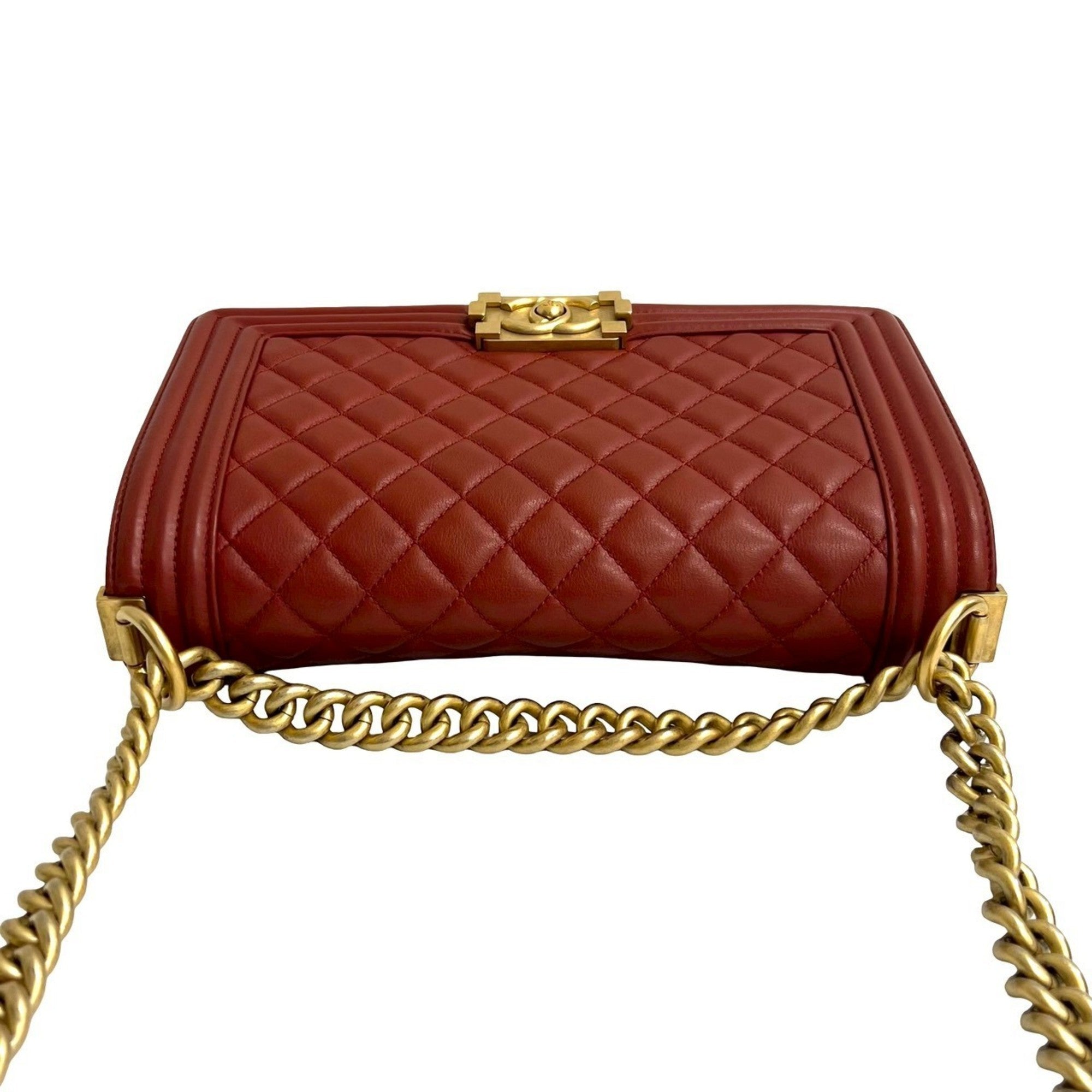Chanel Red Color Leather Shoulder Bag (Pre-Owned)