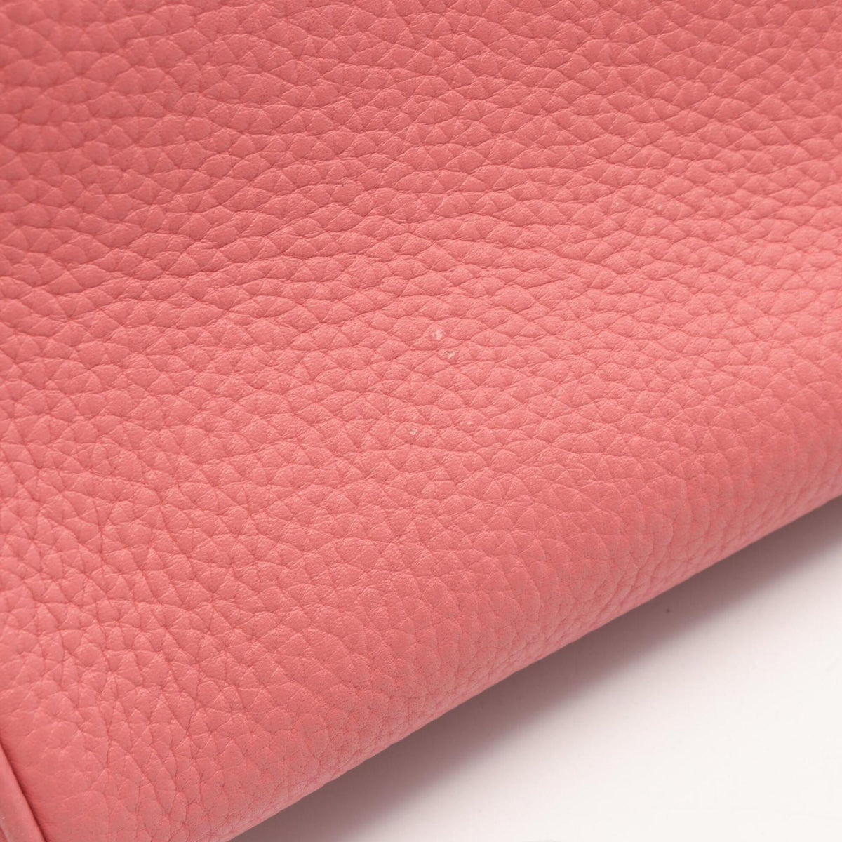 Loewe Pink Leather Handbag (Pre-Owned)