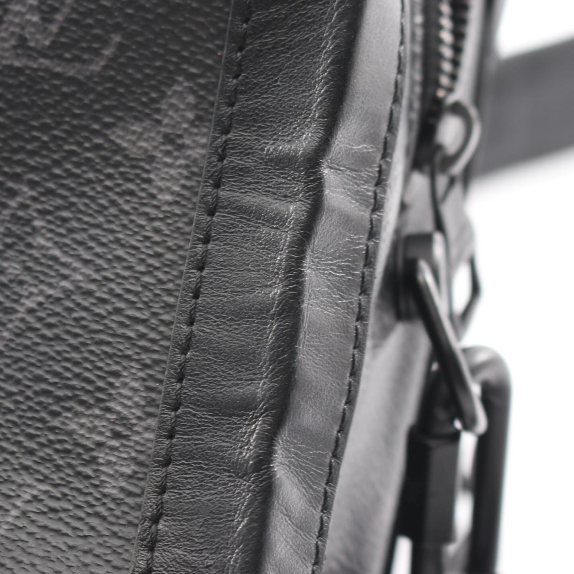 Louis Vuitton Black Monogram Eclipse Coated Canvas Leather Handbag Shoulder Bag (Pre-Owned)
