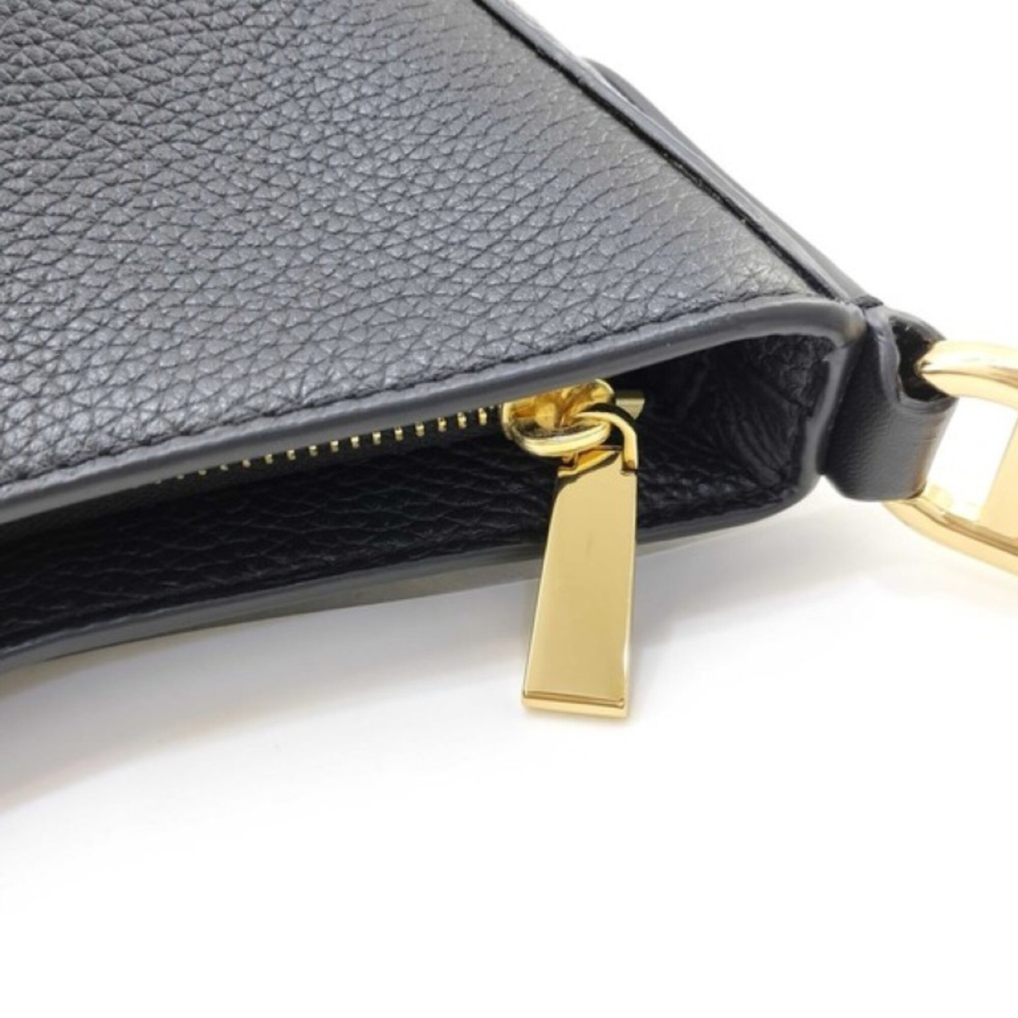 Michael Kors Black Leather Shoulder Bag (Pre-Owned)