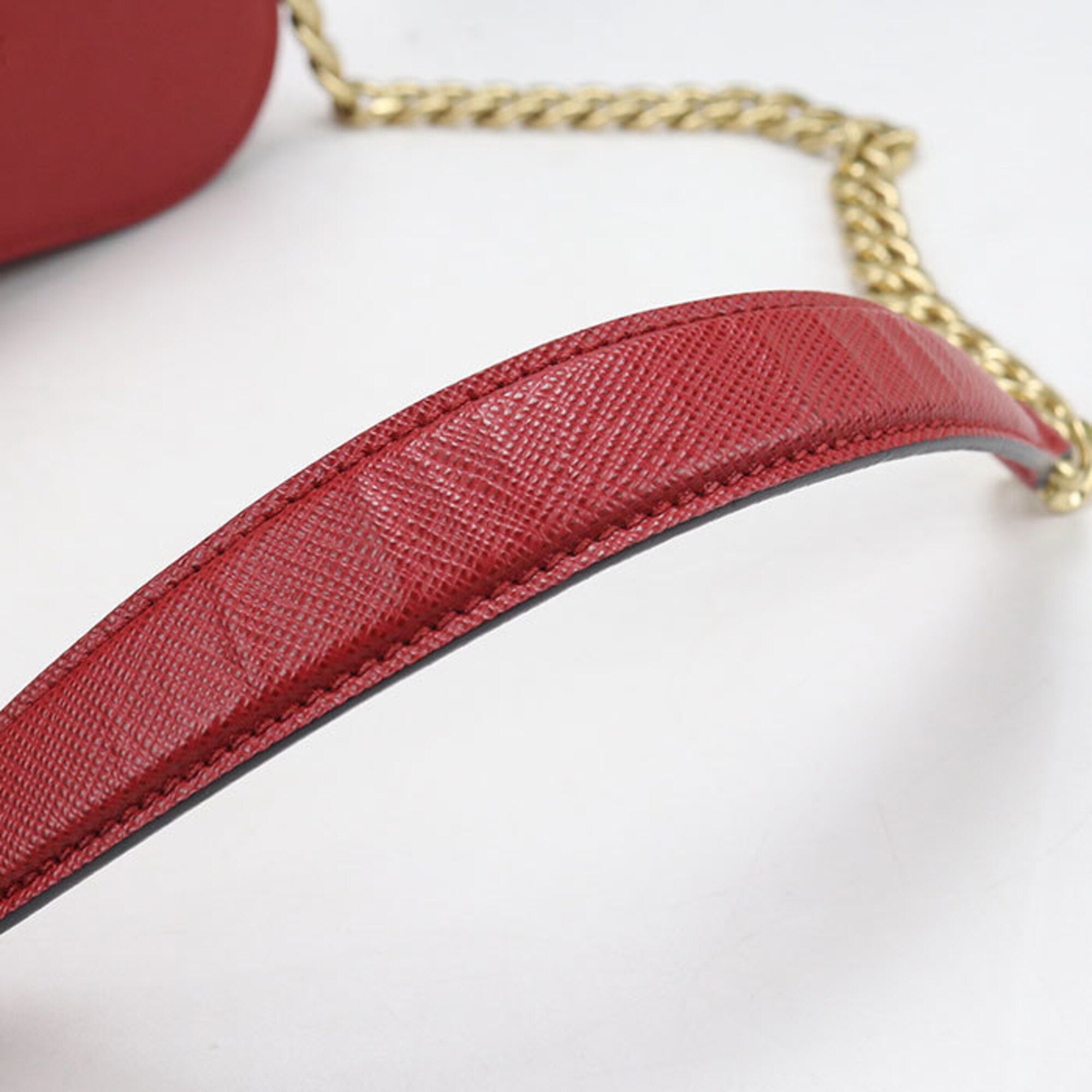 Prada Red Color Leather Shoulder Bag (Pre-Owned)